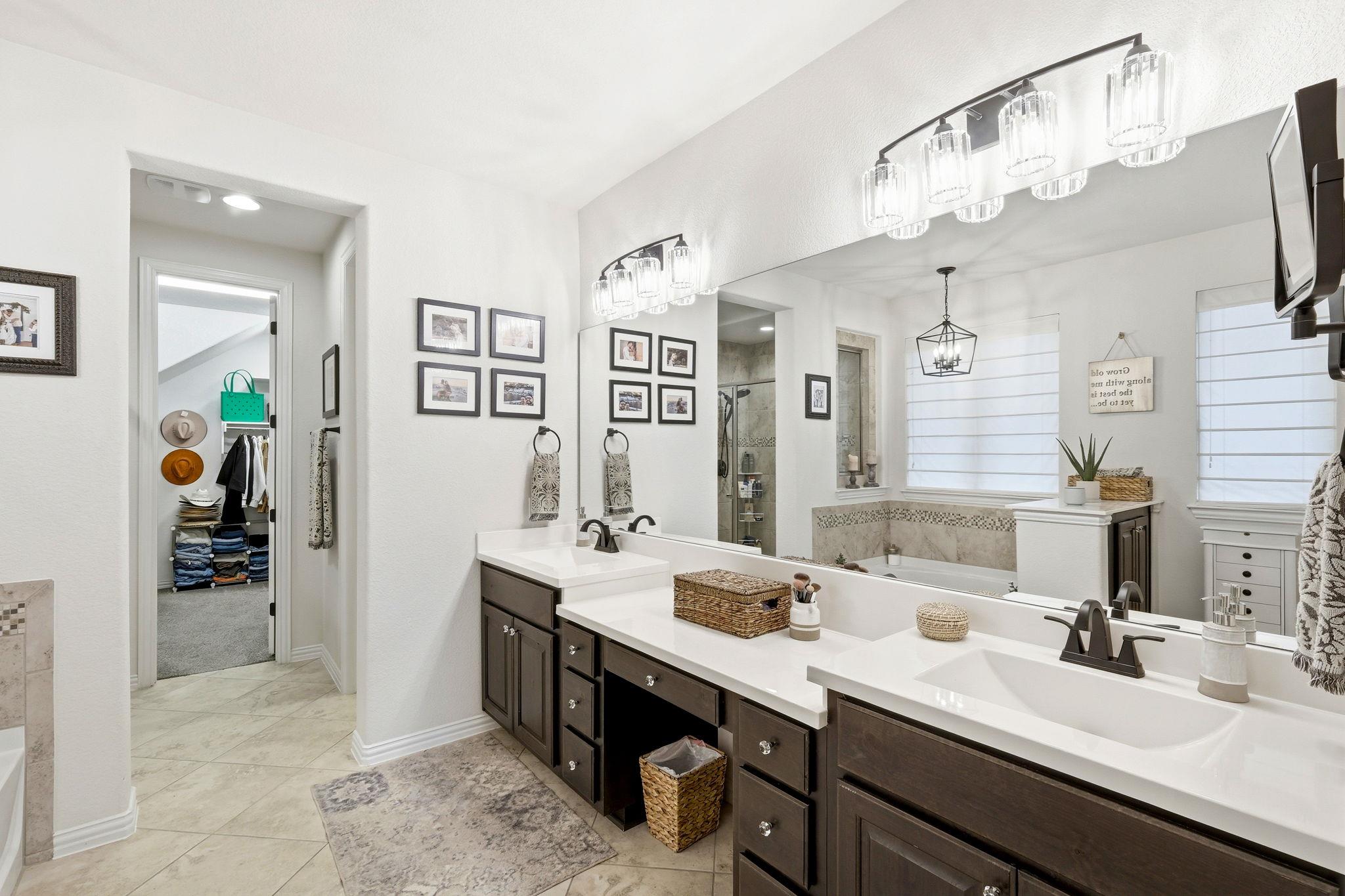 348 Fannin Battleground Ln, Georgetown, TX 78628