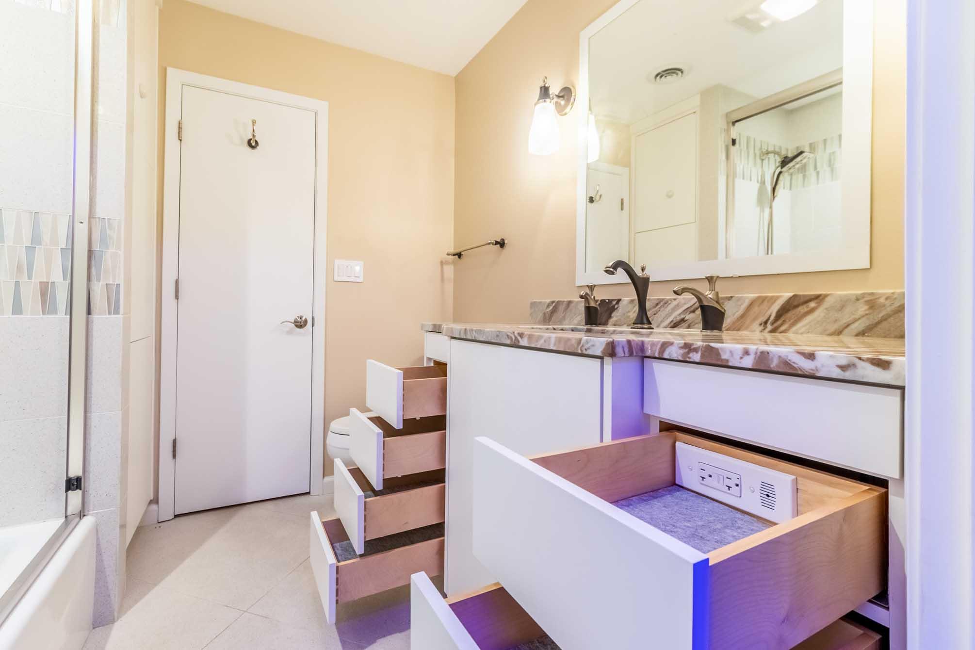 5902 Highland Pass, Austin, TX 78731