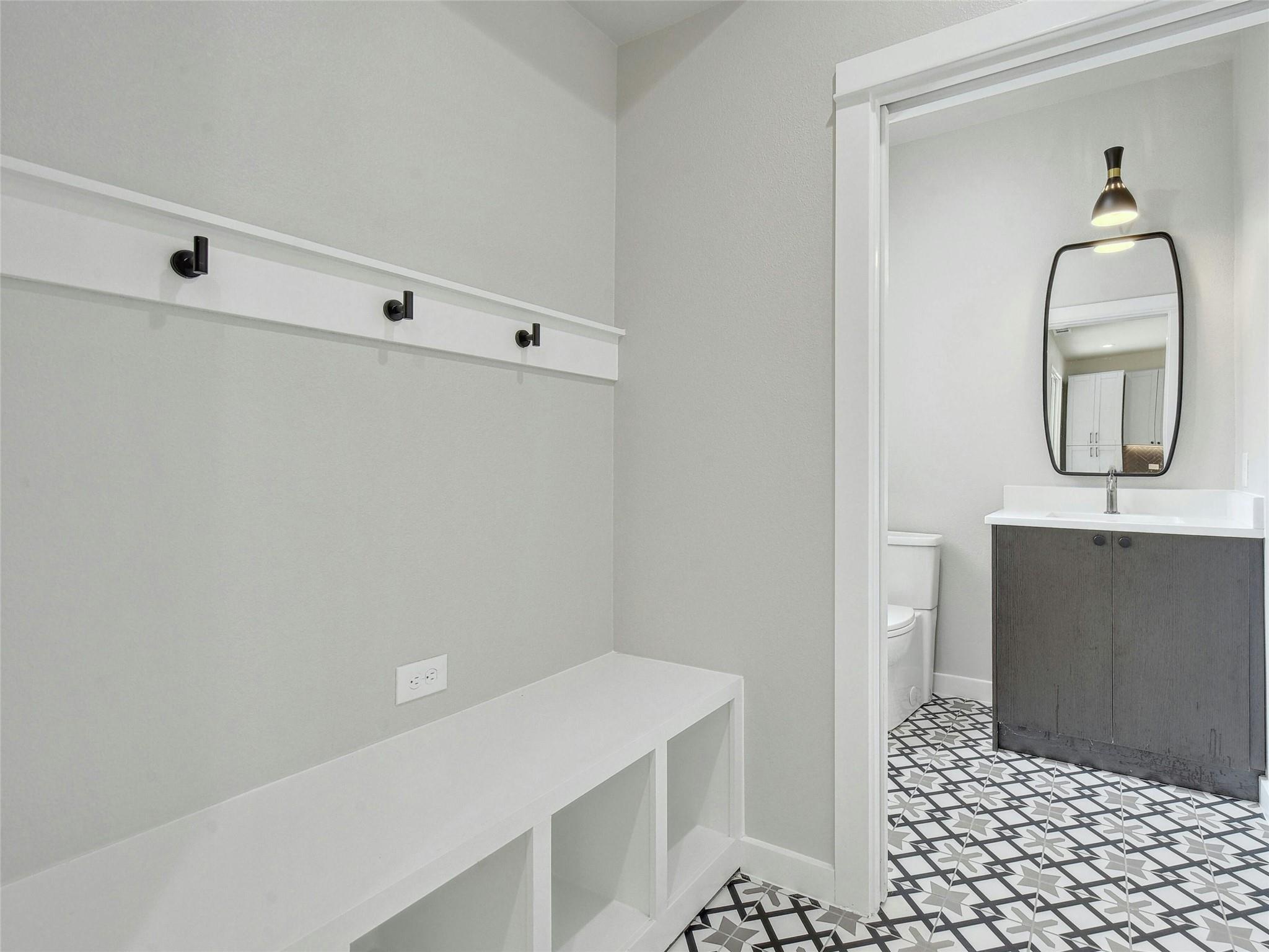 313 Blackson Ave # A, Austin, TX 78752