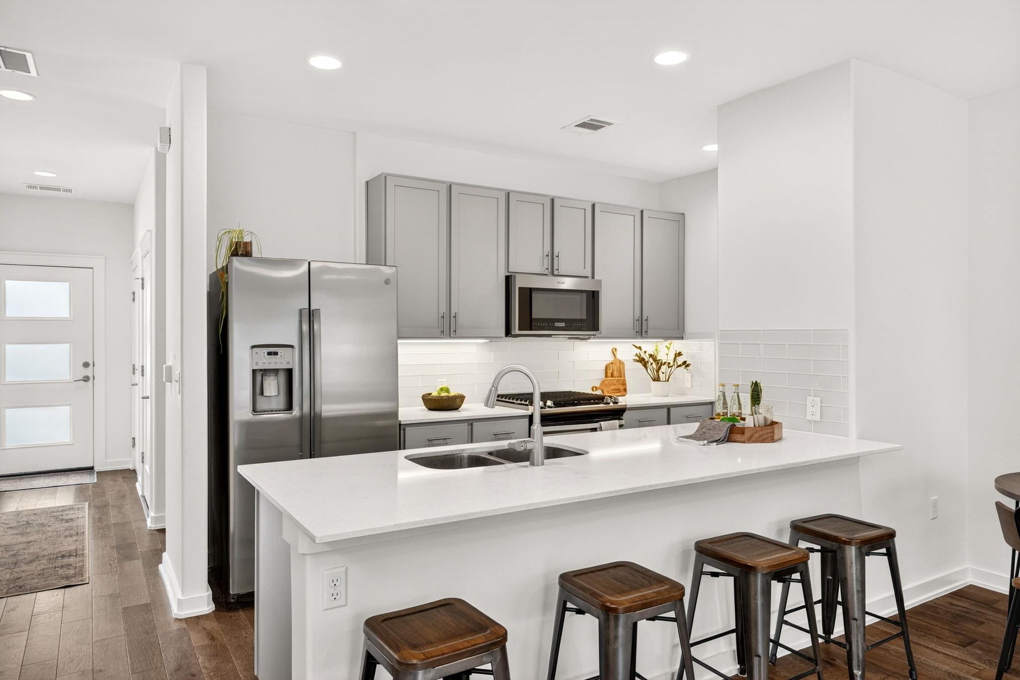 6800 Menchaca Rd # 13, Austin, TX 78745