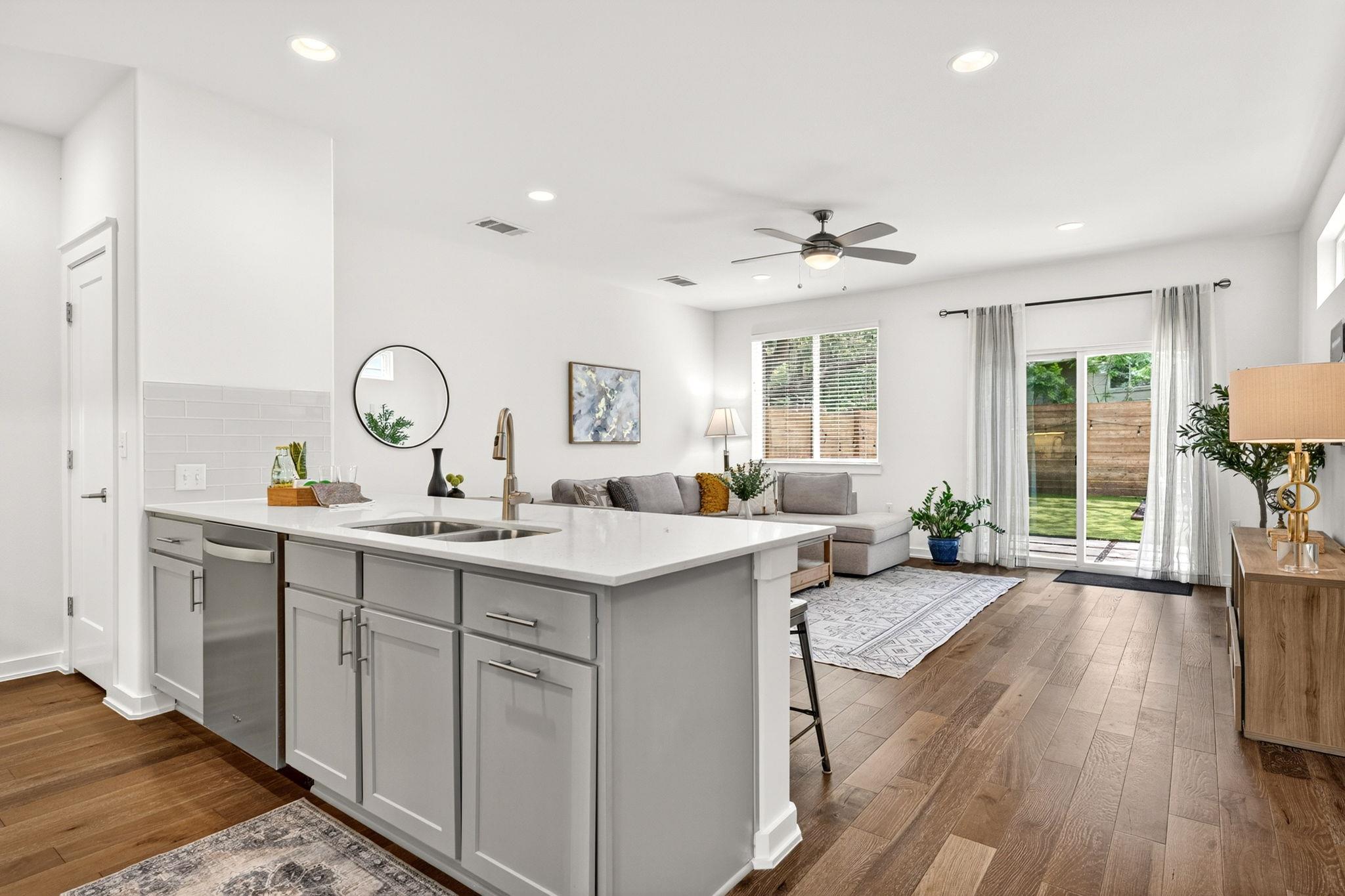 6800 Menchaca Rd # 13, Austin, TX 78745