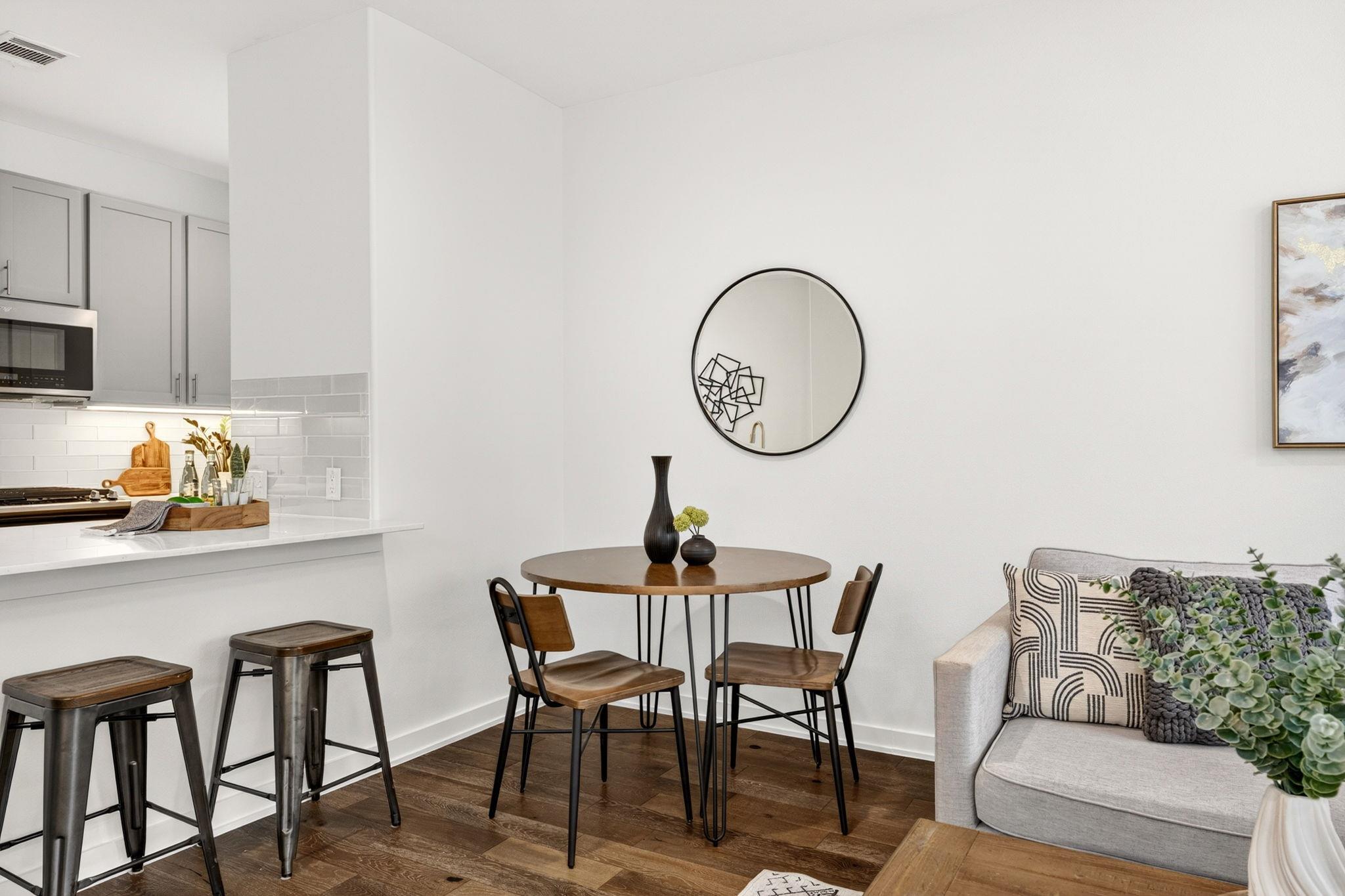 6800 Menchaca Rd # 13, Austin, TX 78745