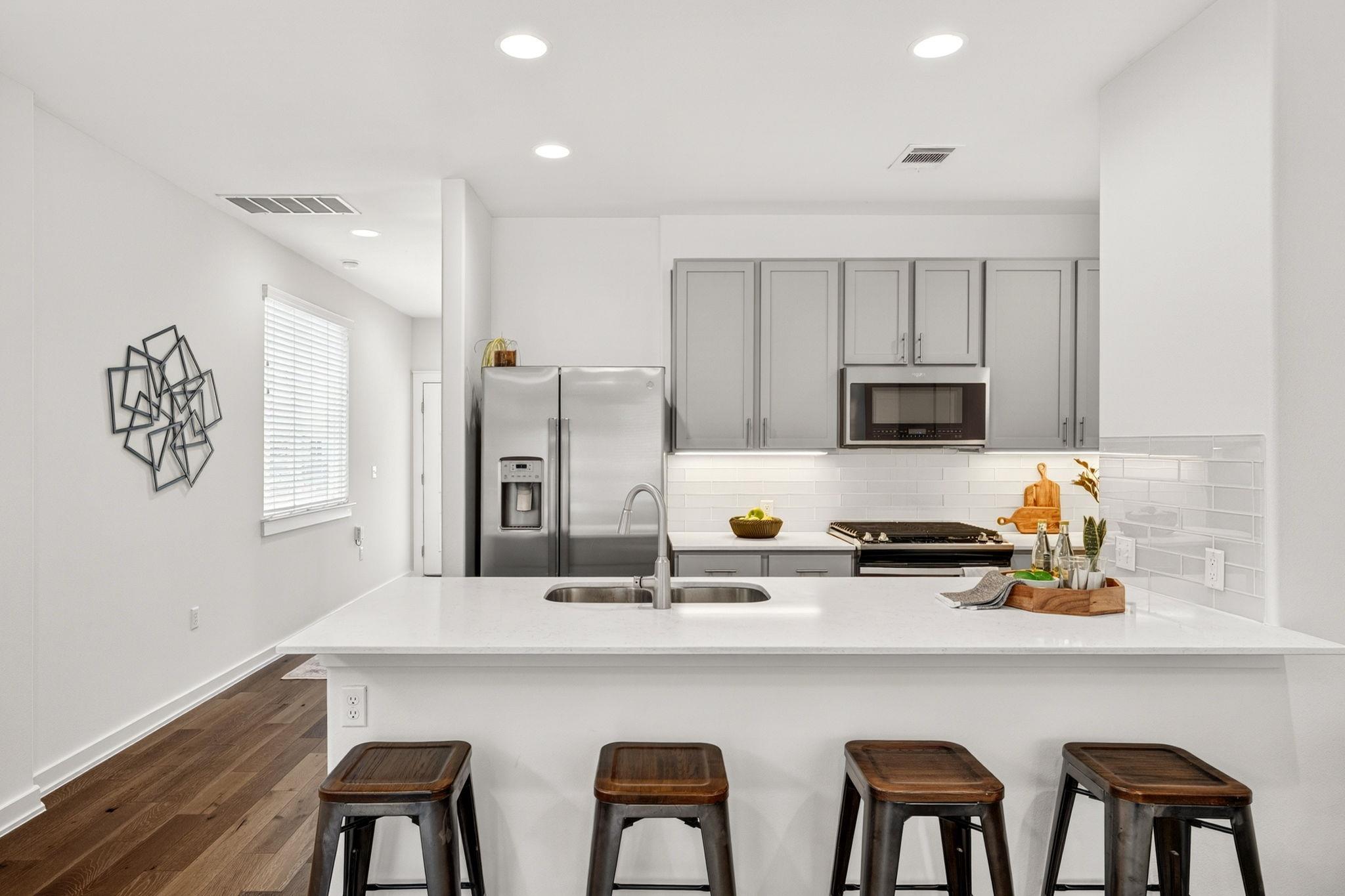 6800 Menchaca Rd # 13, Austin, TX 78745