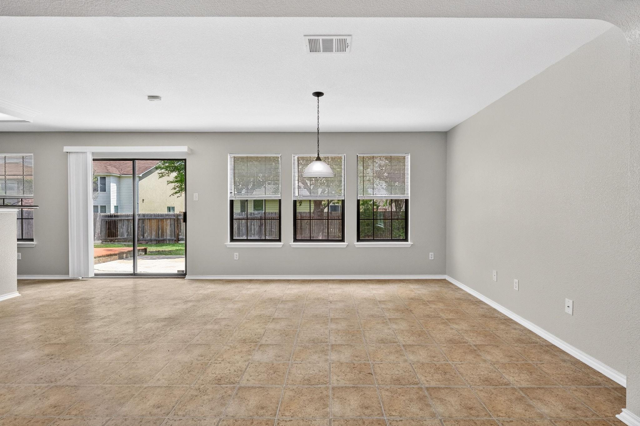 204 Lauren Loop, Leander, TX 78641