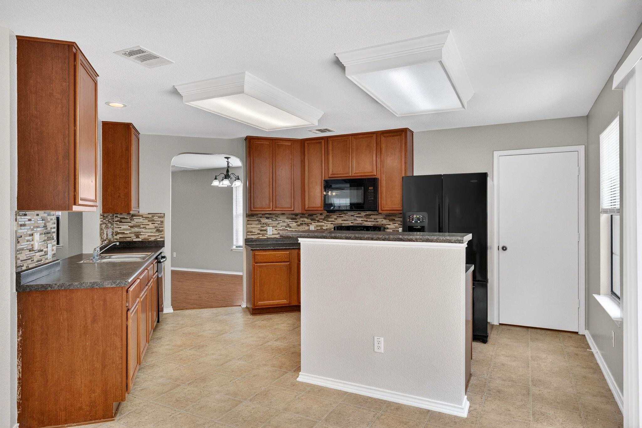 204 Lauren Loop, Leander, TX 78641