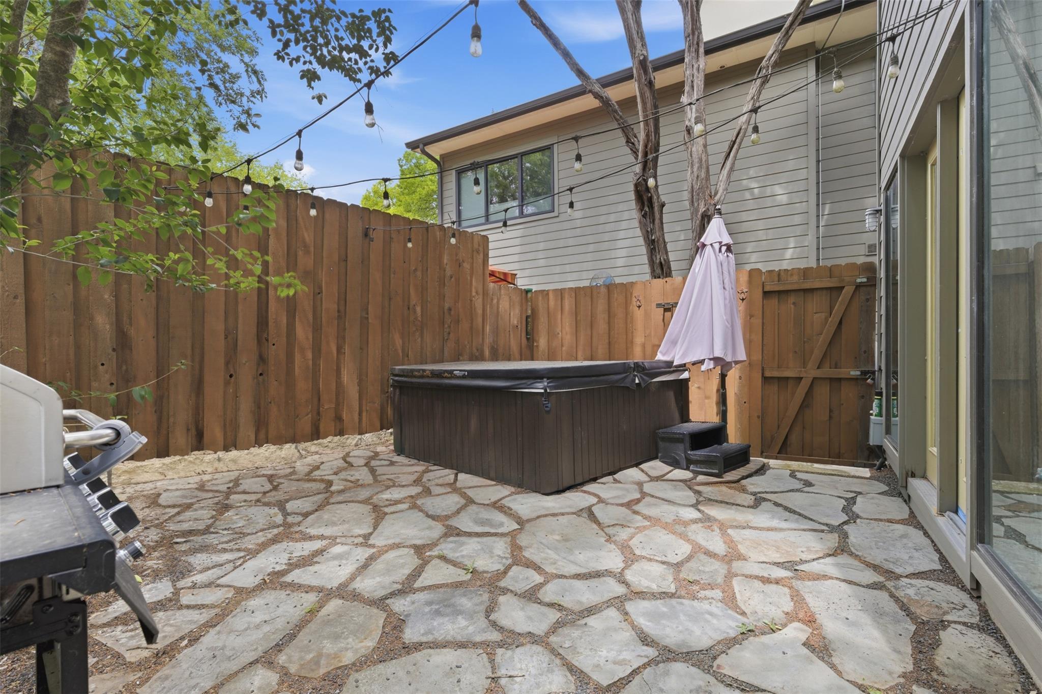 2608 Del Curto Rd # 3, Austin, TX 78704