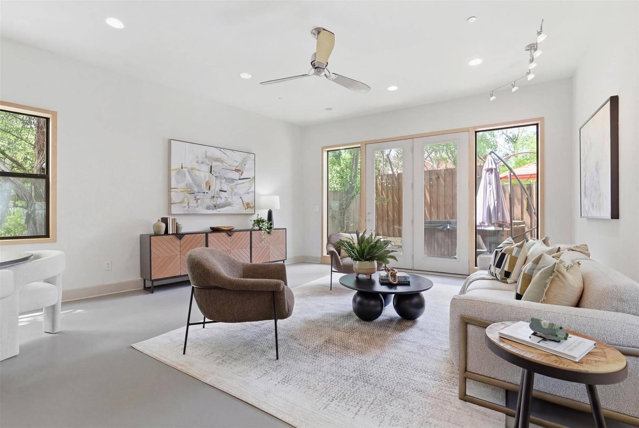 2608 Del Curto Rd # 3, Austin, TX 78704