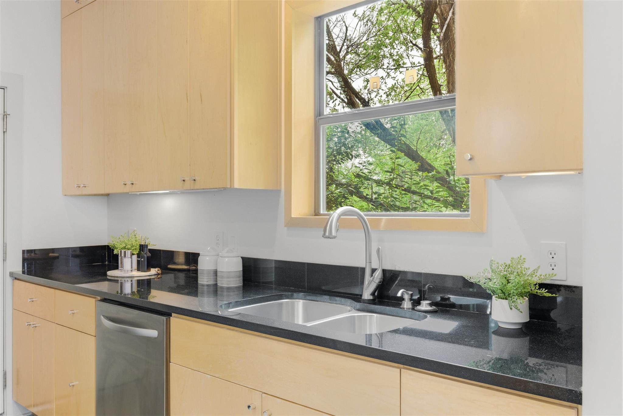 2608 Del Curto Rd # 3, Austin, TX 78704