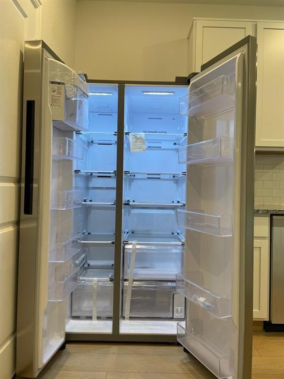 300 Timber Brook Dr, Hutto, TX 78634