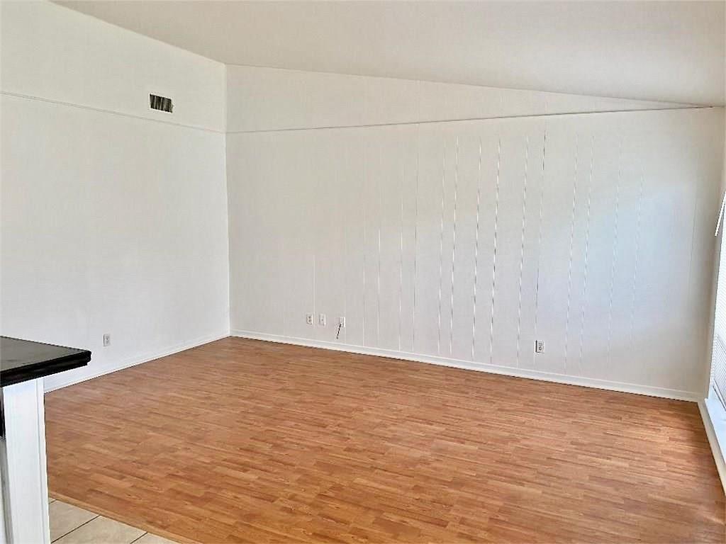 614 W 51st St # 104, Austin, TX 78751