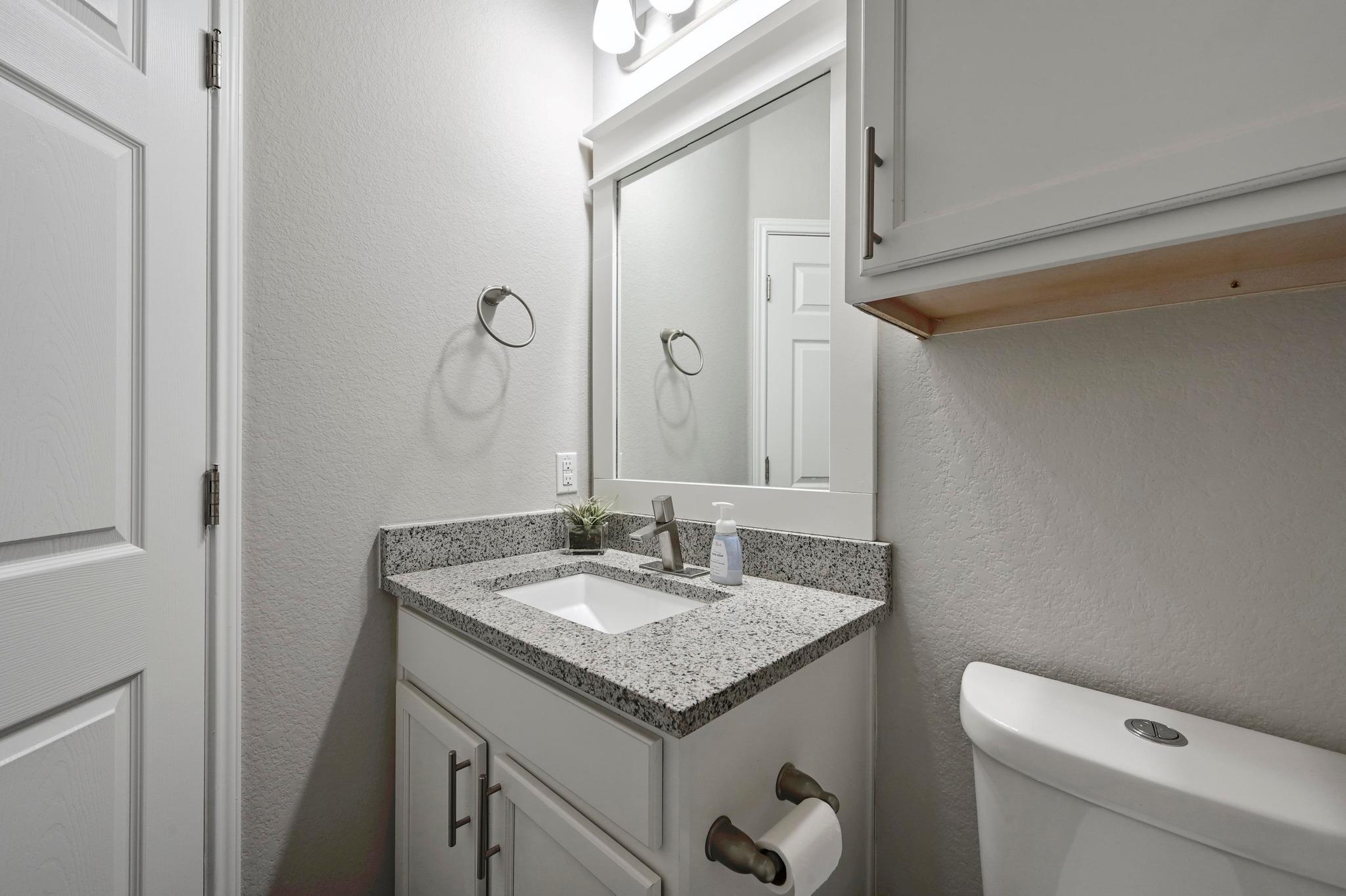 249 Noddy Rd, Buda, TX 78610