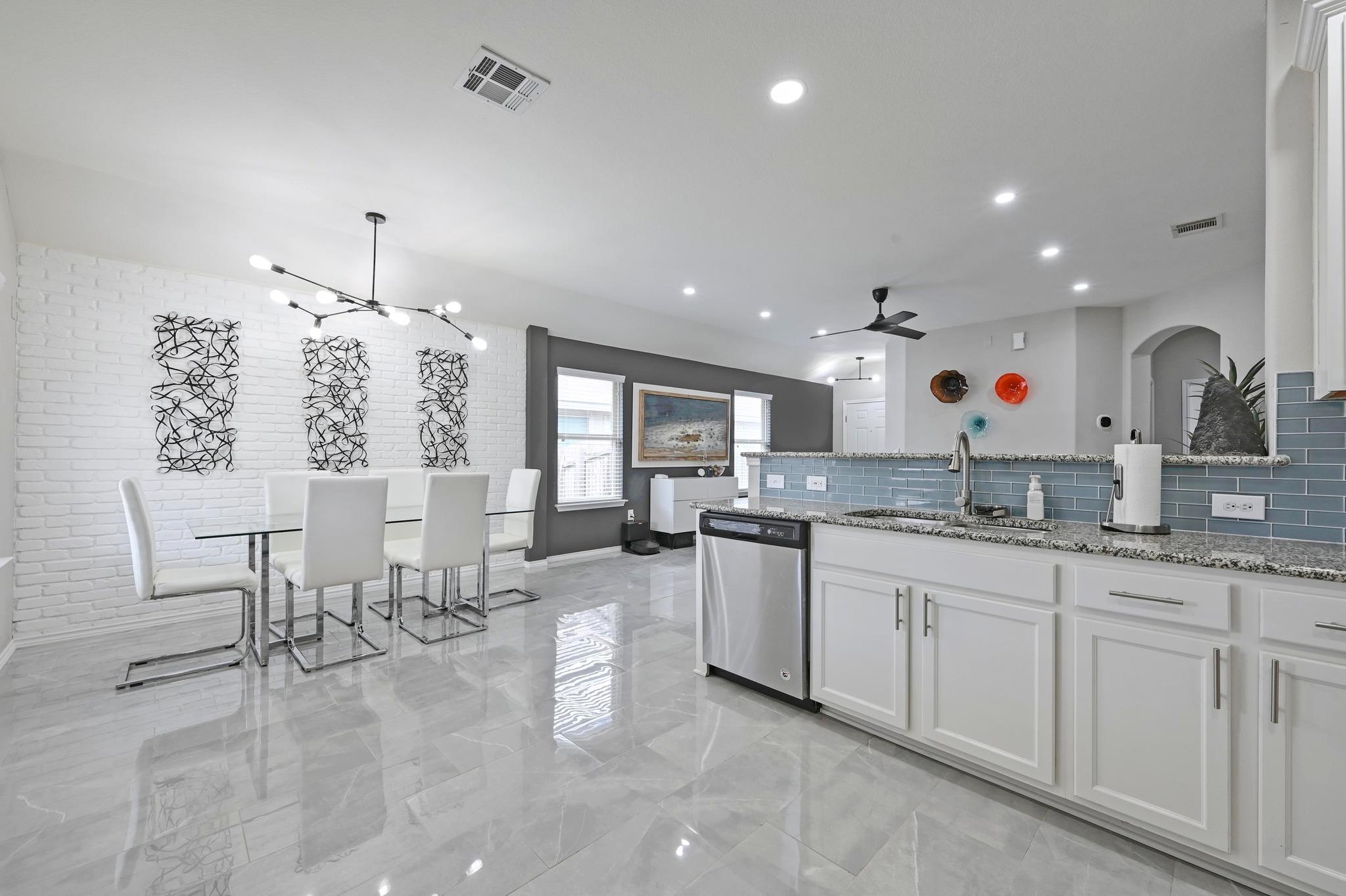 249 Noddy Rd, Buda, TX 78610