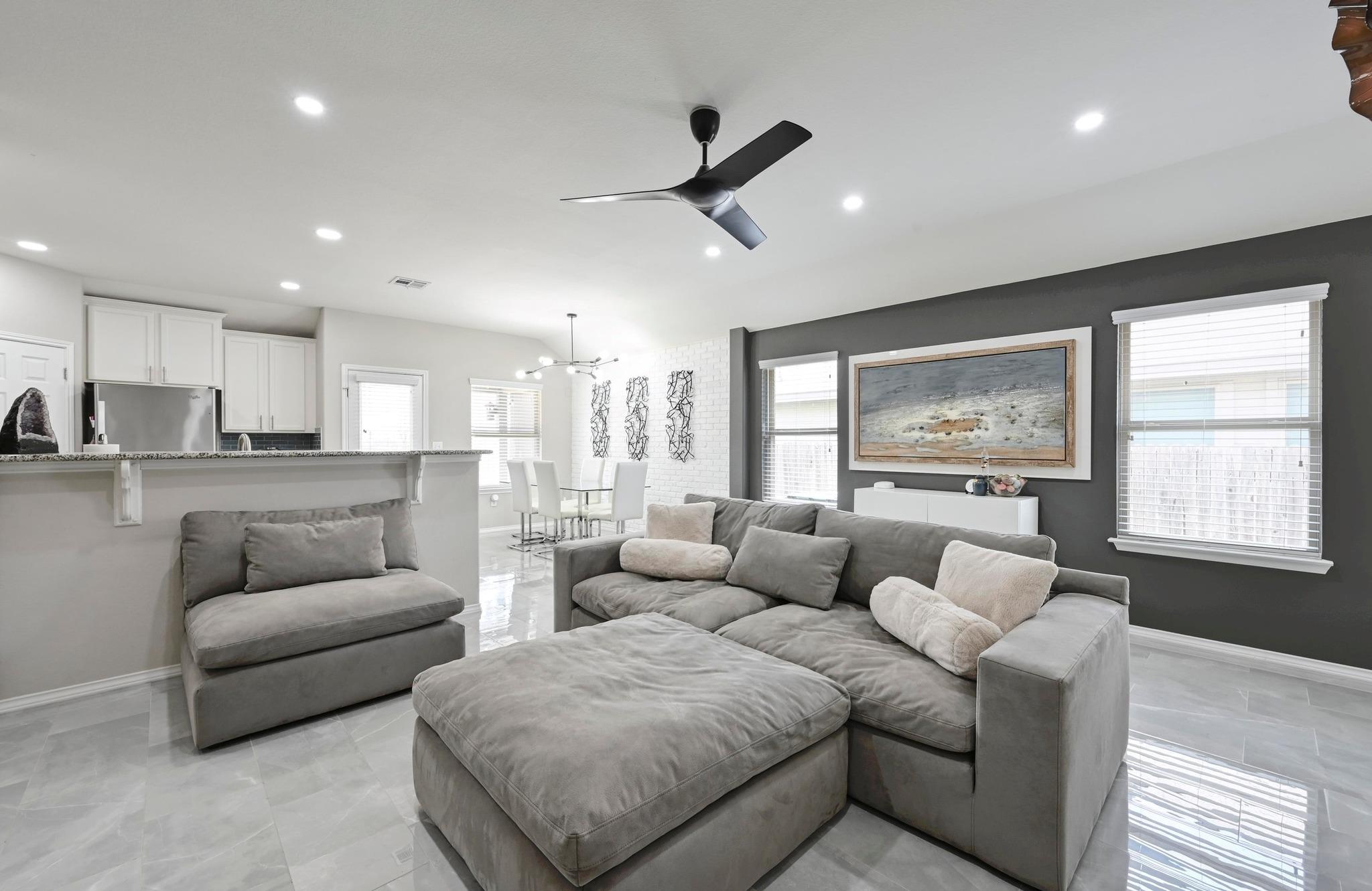 249 Noddy Rd, Buda, TX 78610