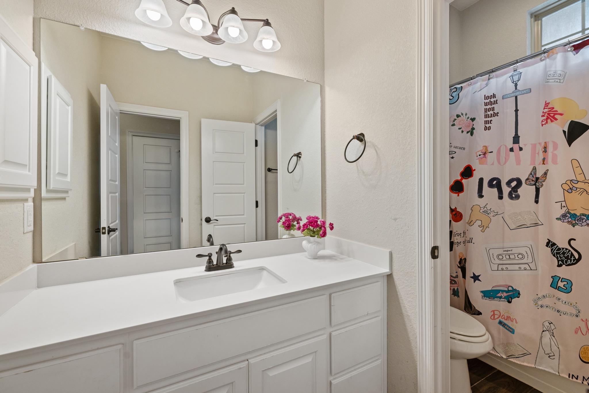 452 Pienza Dr, Georgetown, TX 78628