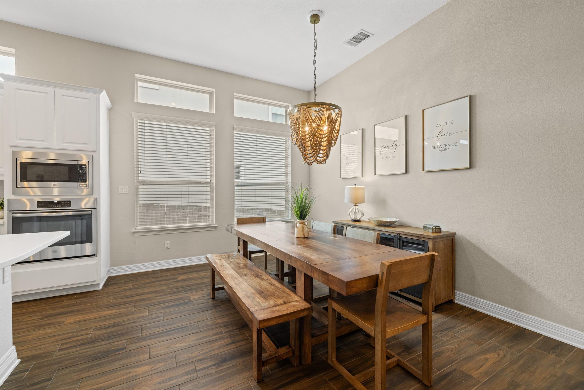 452 Pienza Dr, Georgetown, TX 78628