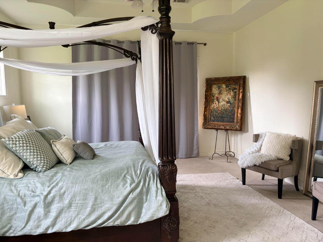 1603 Las Entradas Dr, Spicewood, TX 78669