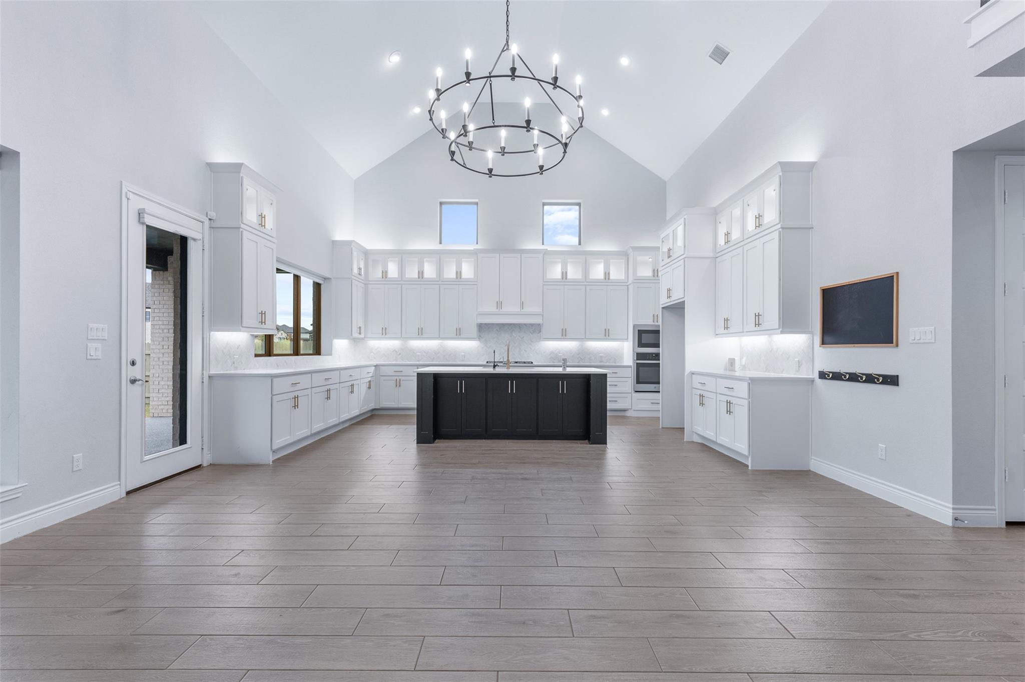 501 Sierra Lisa Cv, Liberty Hill, TX 78642