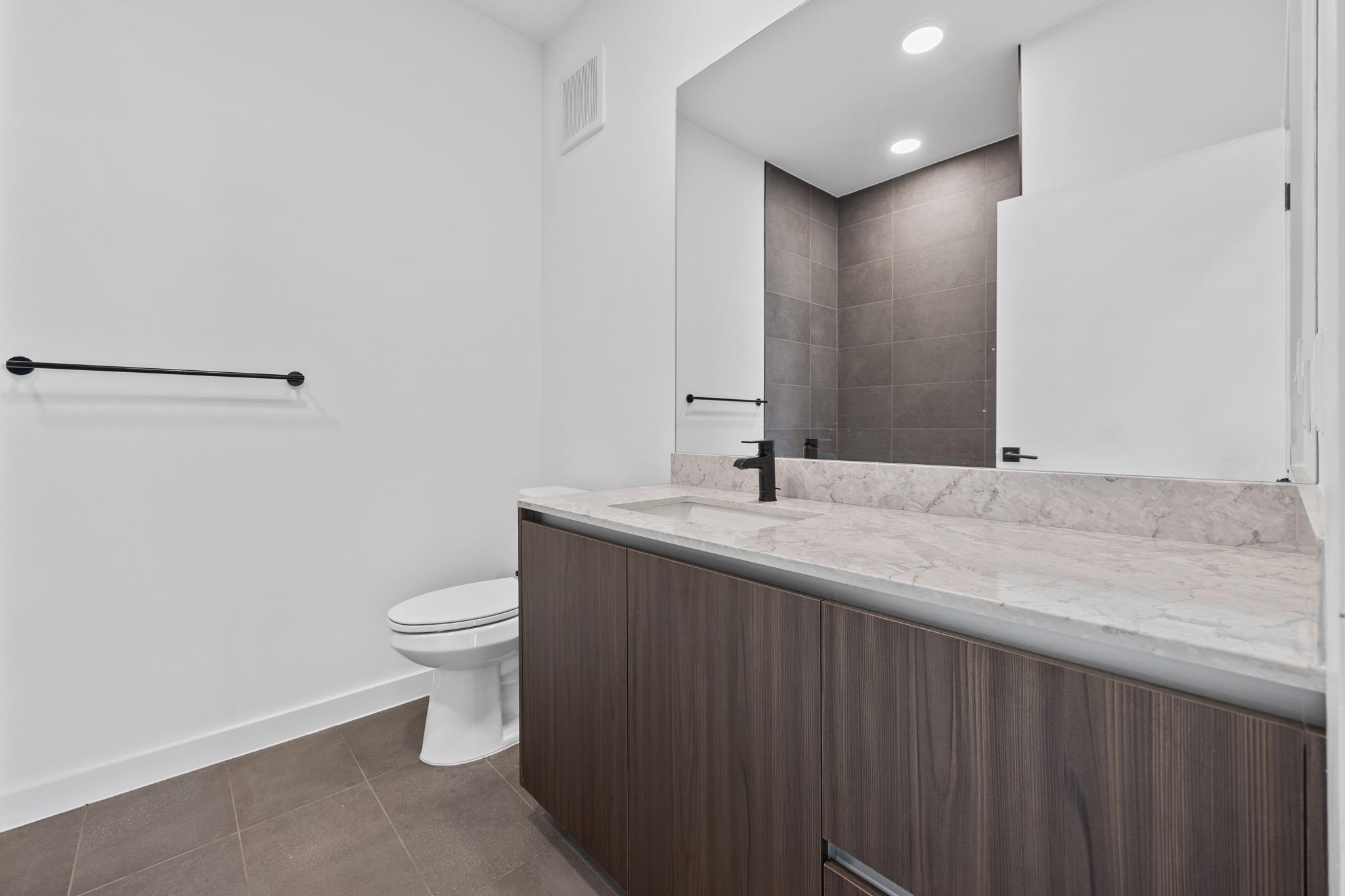 2209 S 1st St # 310, Austin, TX 78704