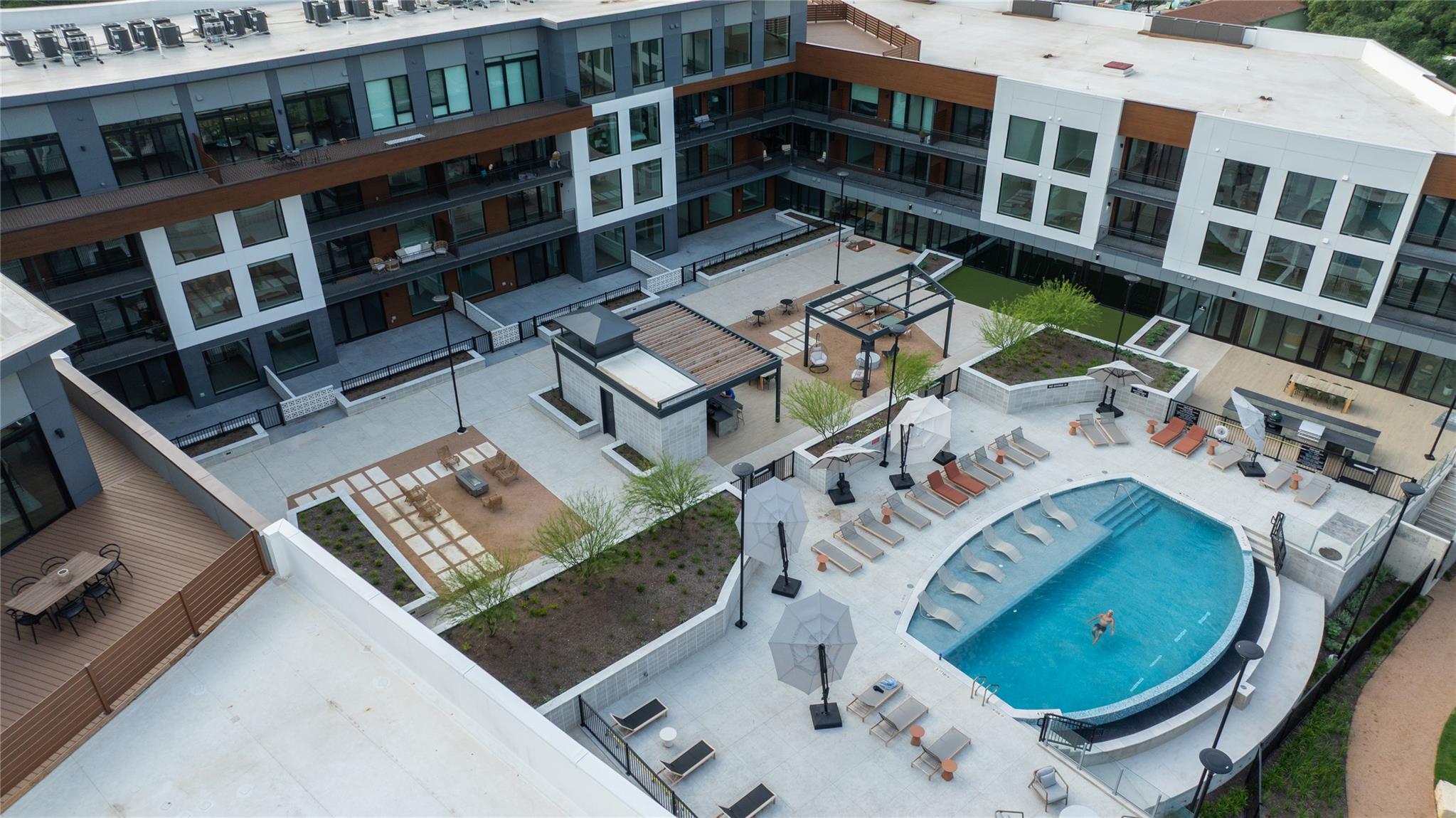 2209 S 1st St # 310, Austin, TX 78704