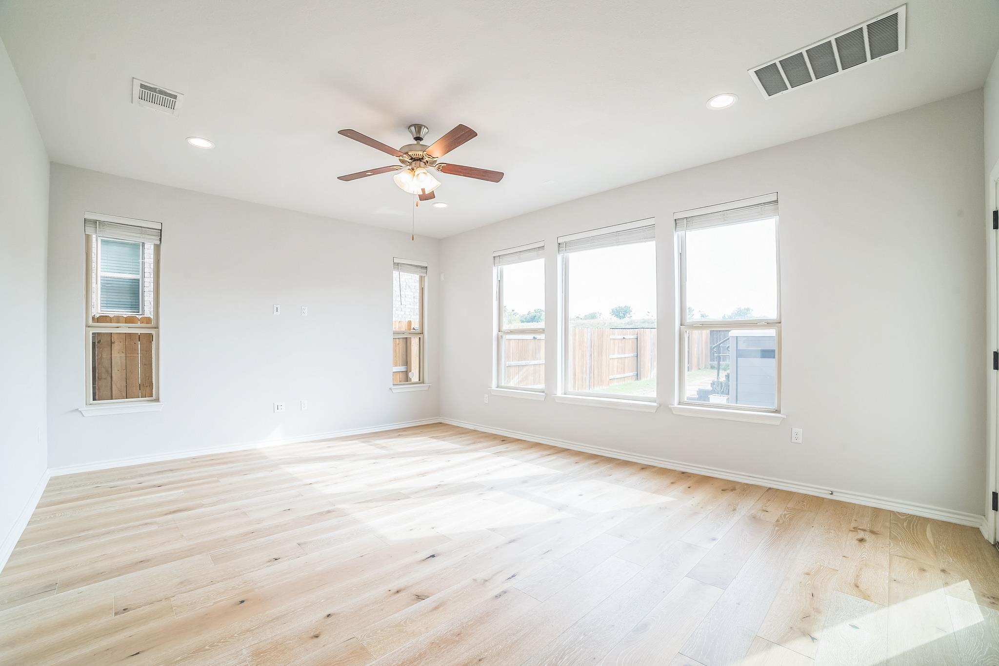 14300 McCoy Loop # 21, Austin, TX 78717