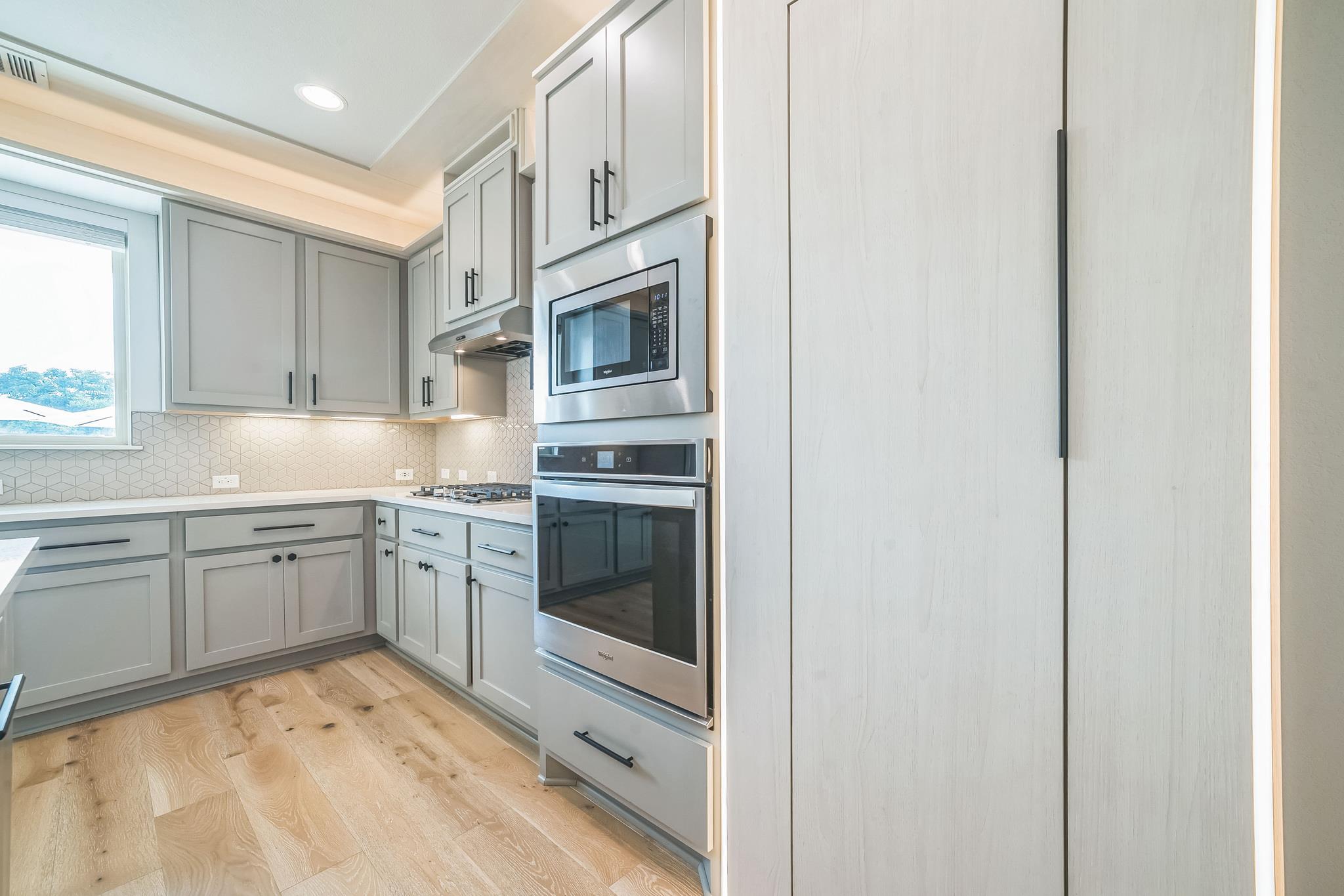 14300 McCoy Loop # 21, Austin, TX 78717