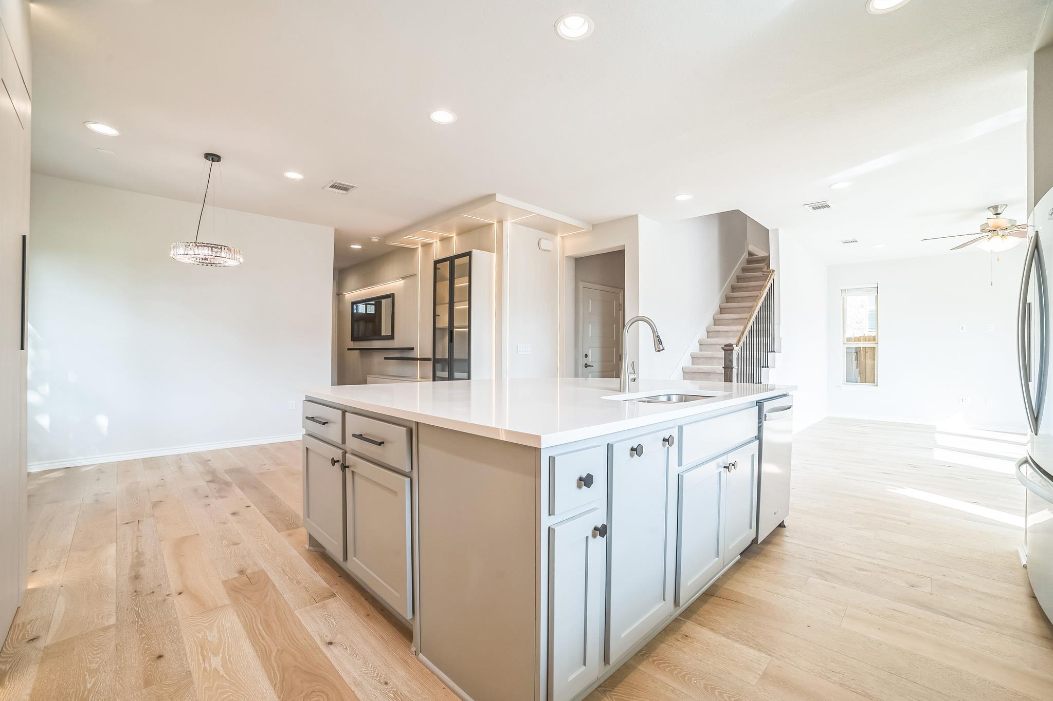 14300 McCoy Loop # 21, Austin, TX 78717