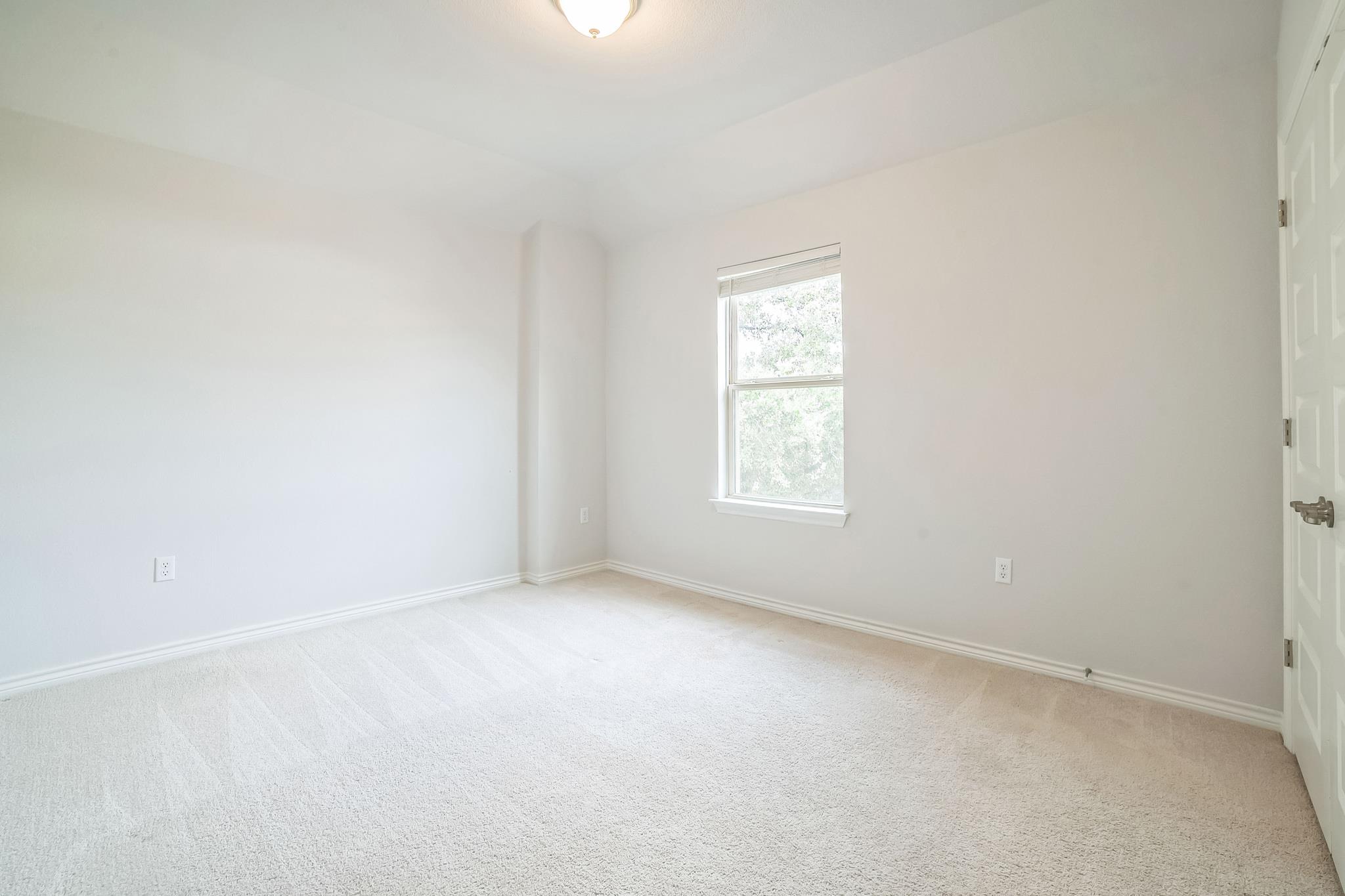 14300 McCoy Loop # 21, Austin, TX 78717