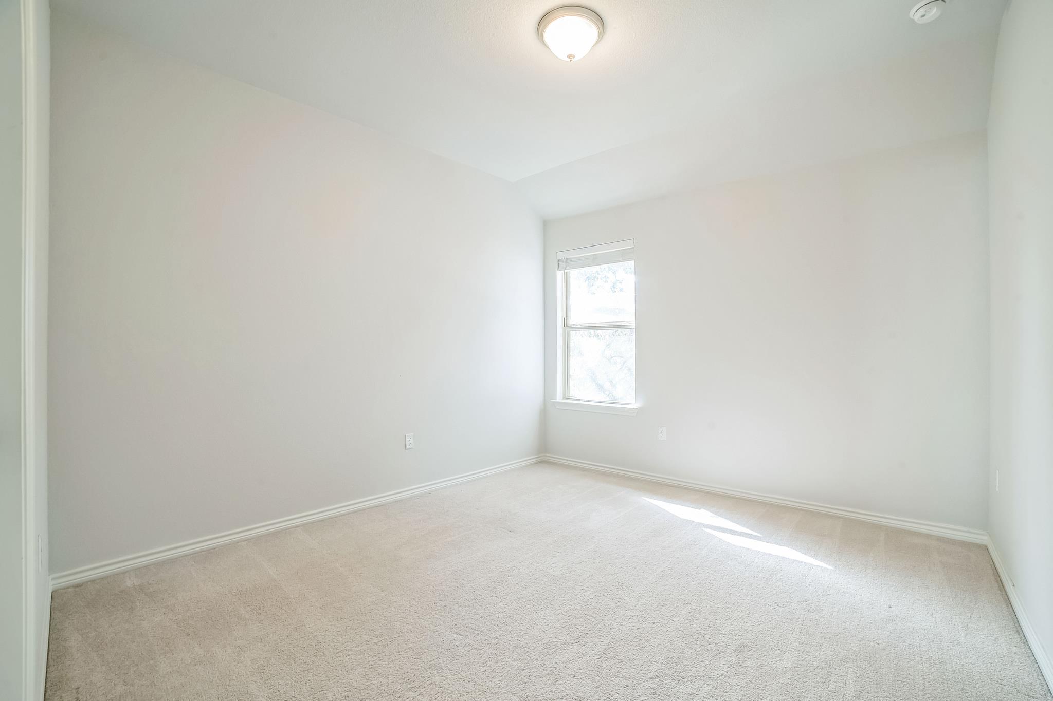 14300 McCoy Loop # 21, Austin, TX 78717