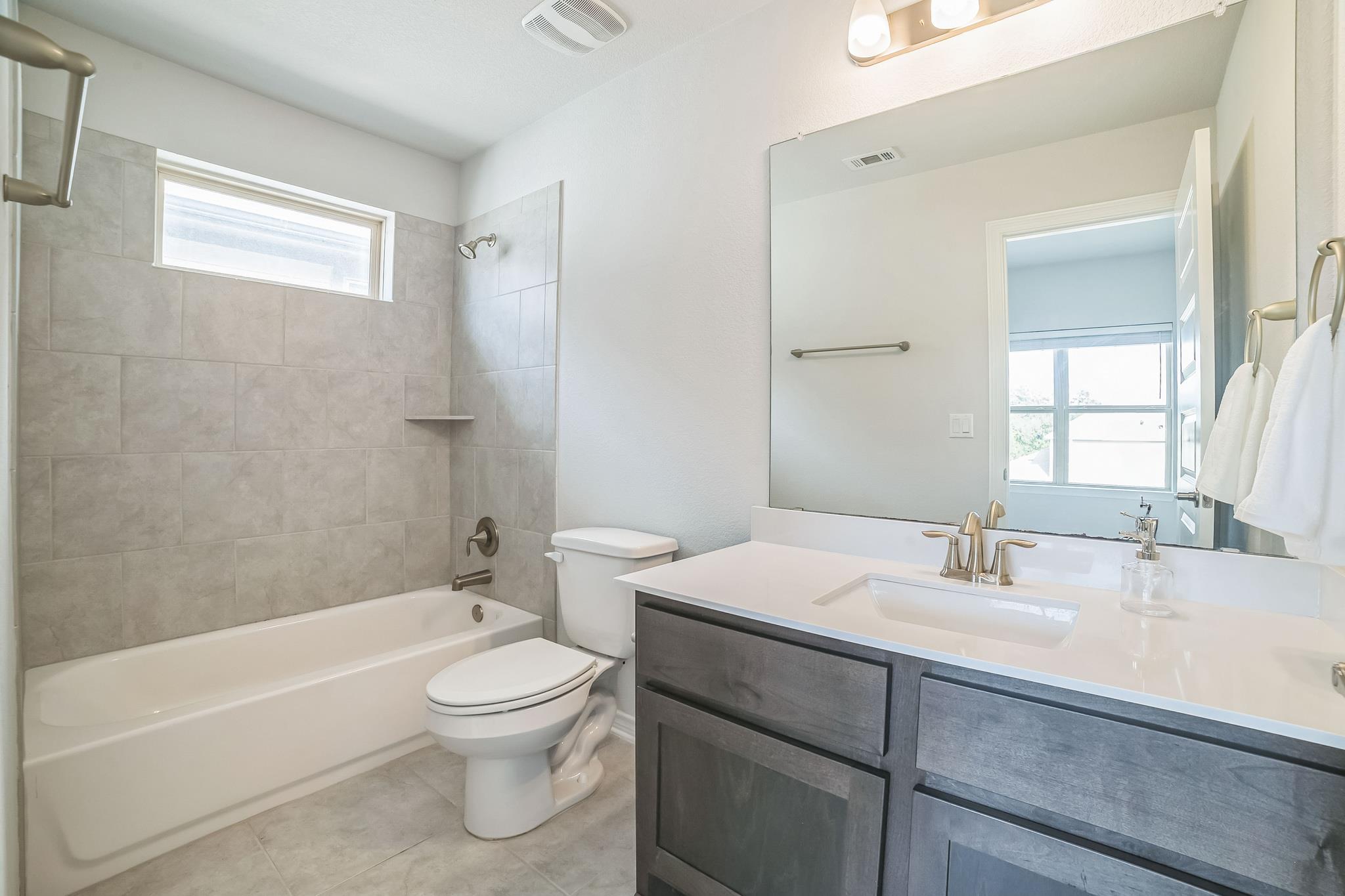 14300 McCoy Loop # 21, Austin, TX 78717