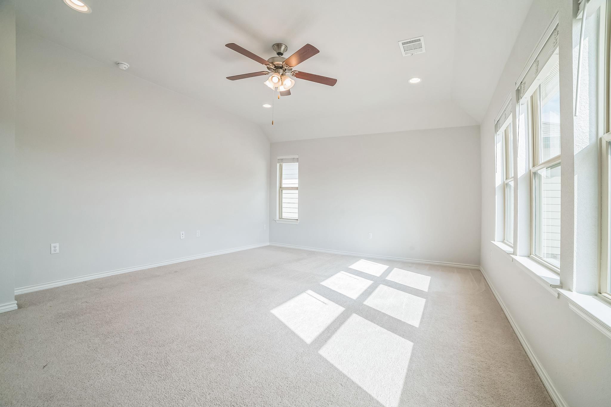 14300 McCoy Loop # 21, Austin, TX 78717