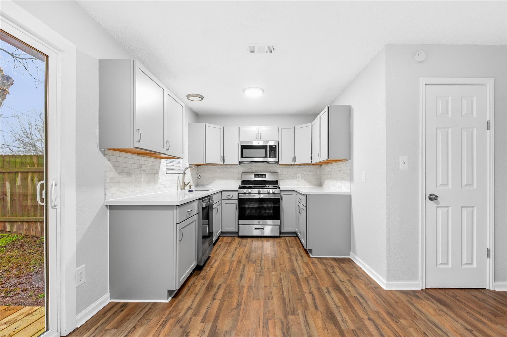 10511 Man O War Ave, Austin, TX 78719