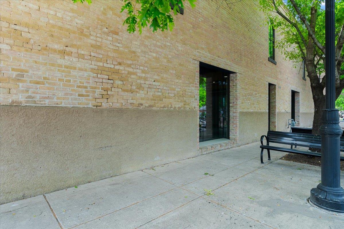 117 East St # 100, Hutto, TX 78634