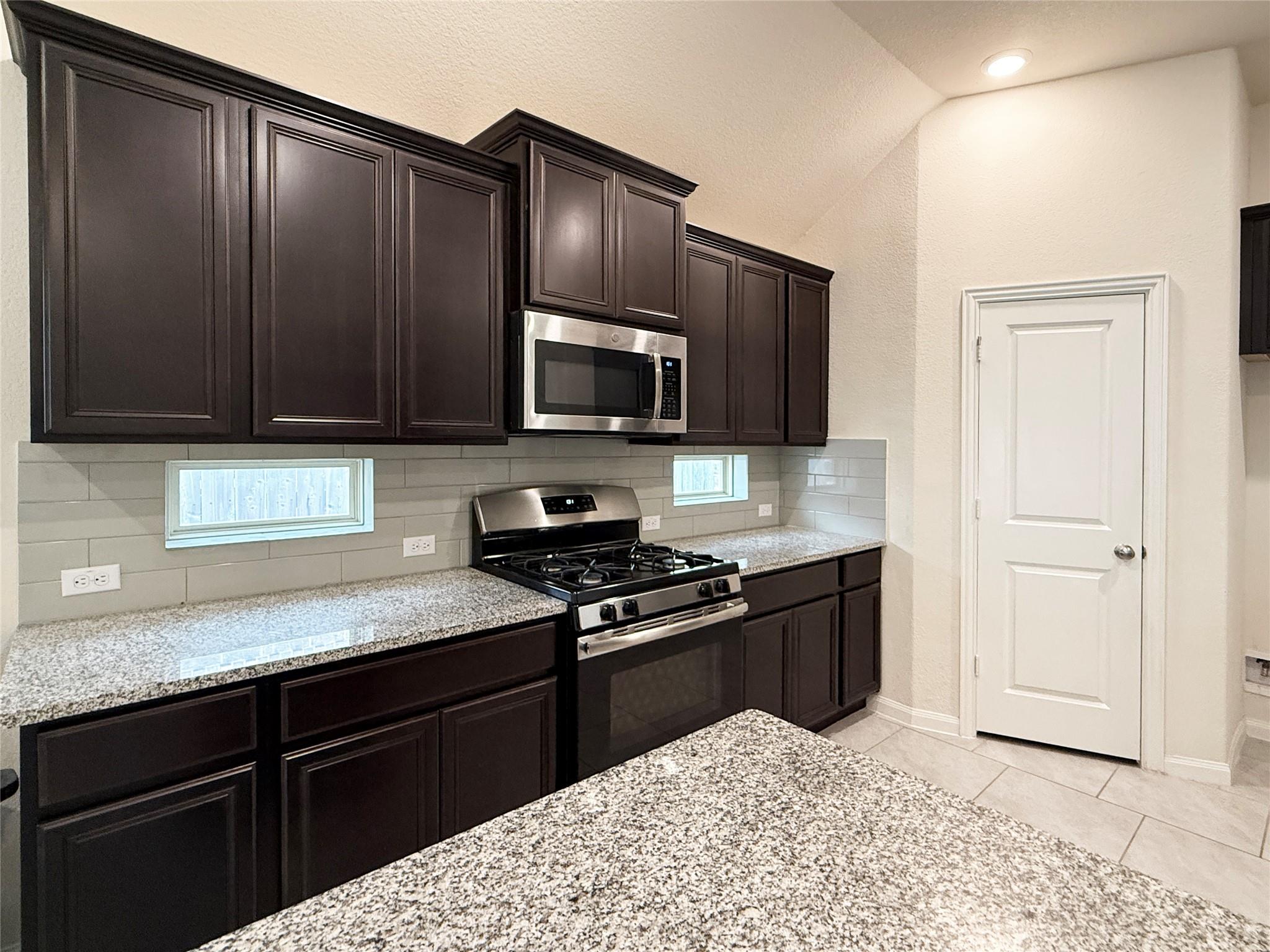 601 Puerta Vallarta Ln, Austin, TX 78748