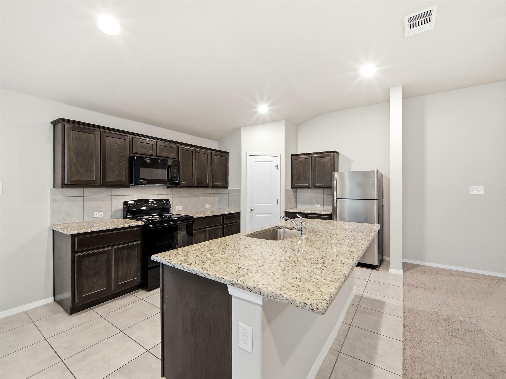 21709 Crystal Way, Lago Vista, TX 78645