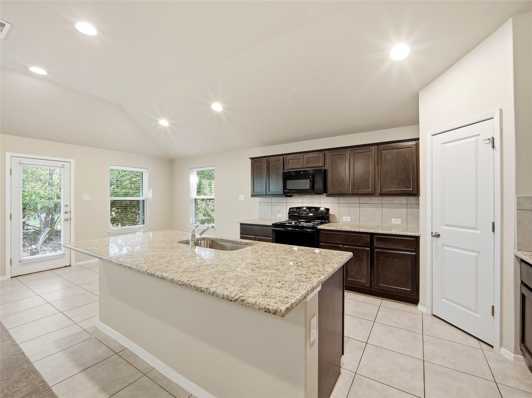 21709 Crystal Way, Lago Vista, TX 78645