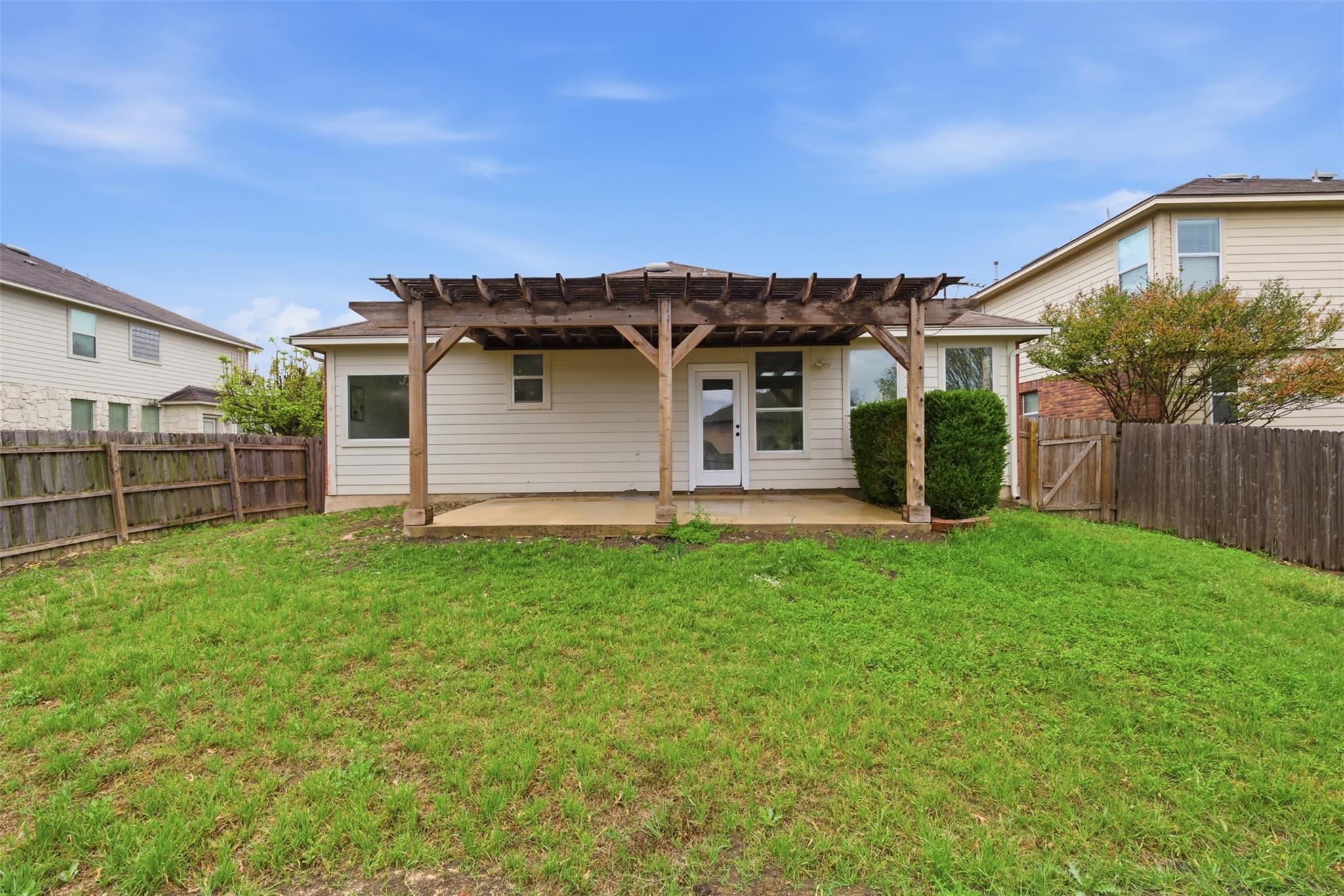 461 Hot Spring Vly, Buda, TX 78610
