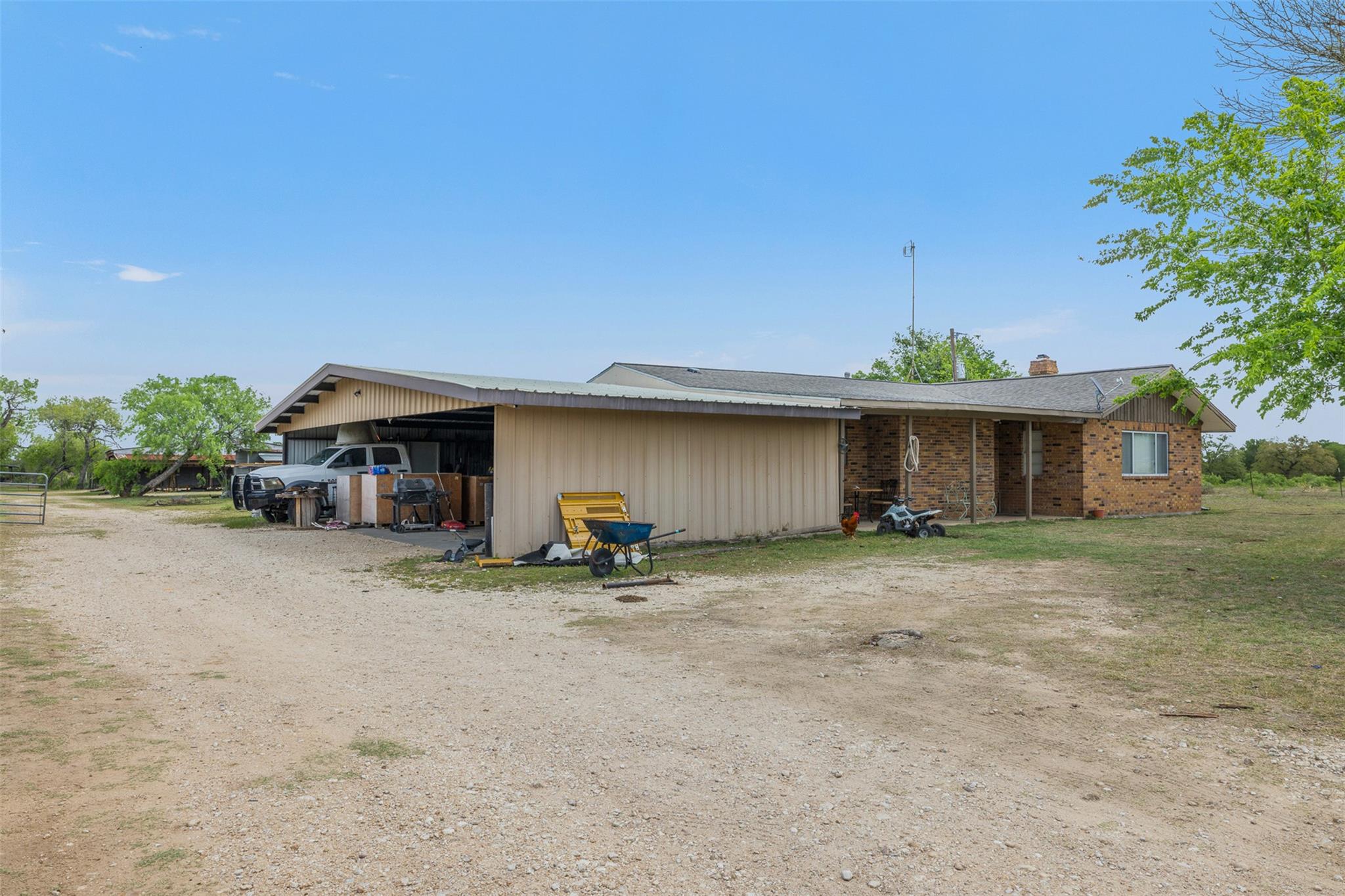 9765 State Park Rd, Lockhart, TX 78644