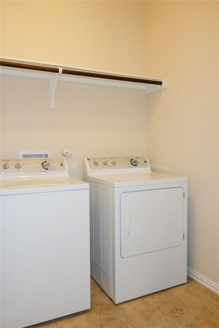 3745 Bainbridge St, Round Rock, TX 78681