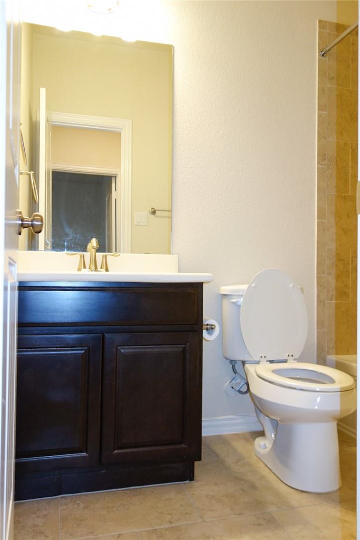 3745 Bainbridge St, Round Rock, TX 78681