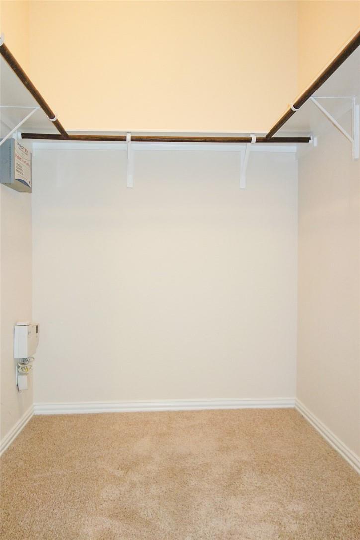 3745 Bainbridge St, Round Rock, TX 78681