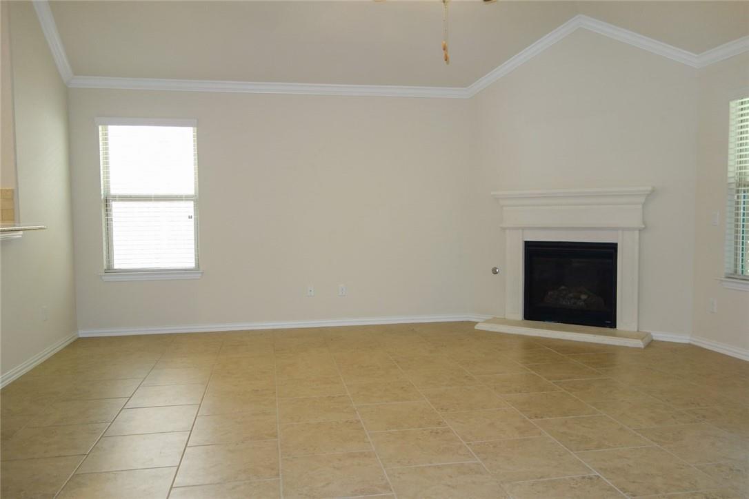 3745 Bainbridge St, Round Rock, TX 78681