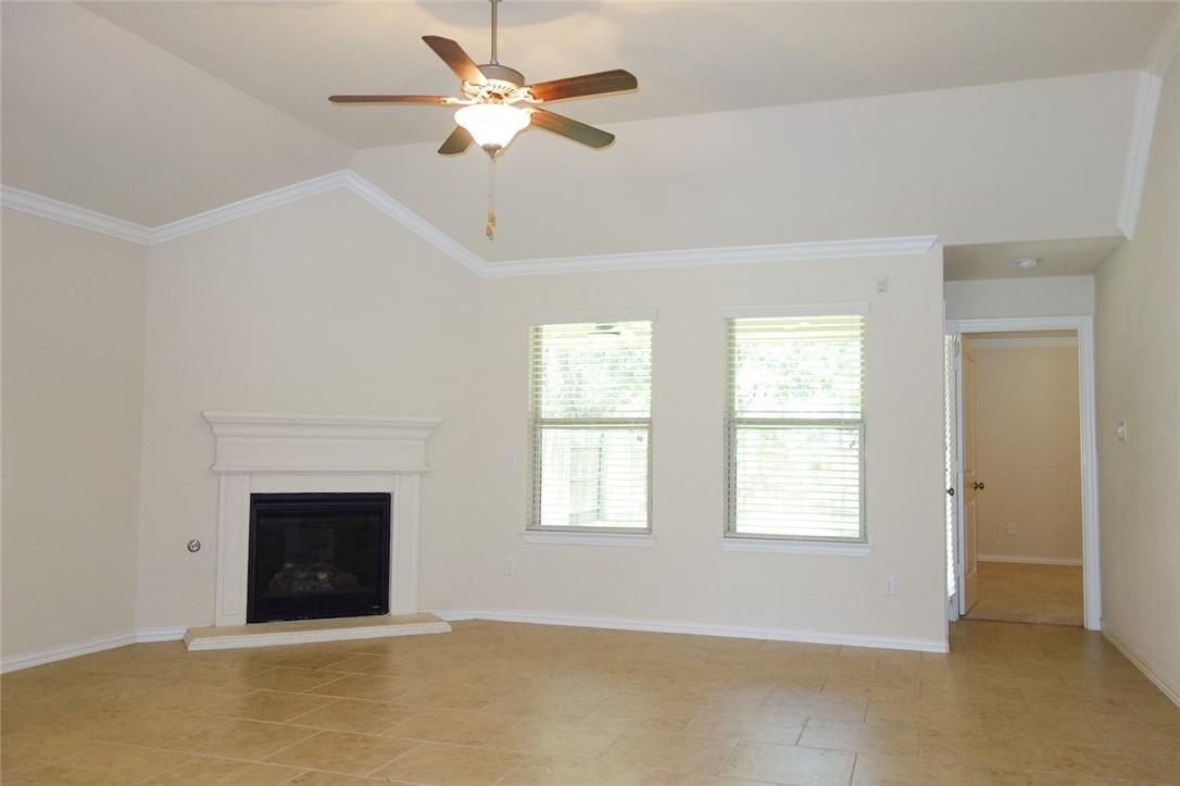 3745 Bainbridge St, Round Rock, TX 78681