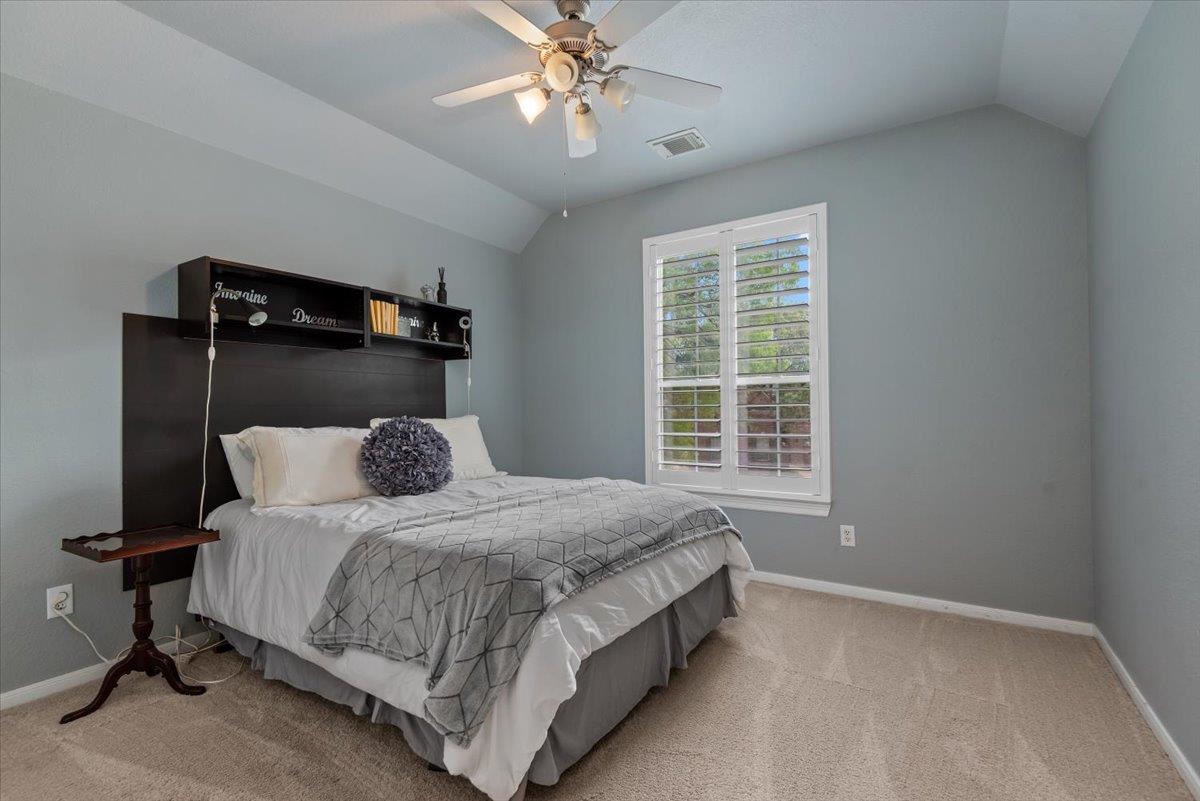 15519 Stallion Point Cir, Cypress, TX 77429