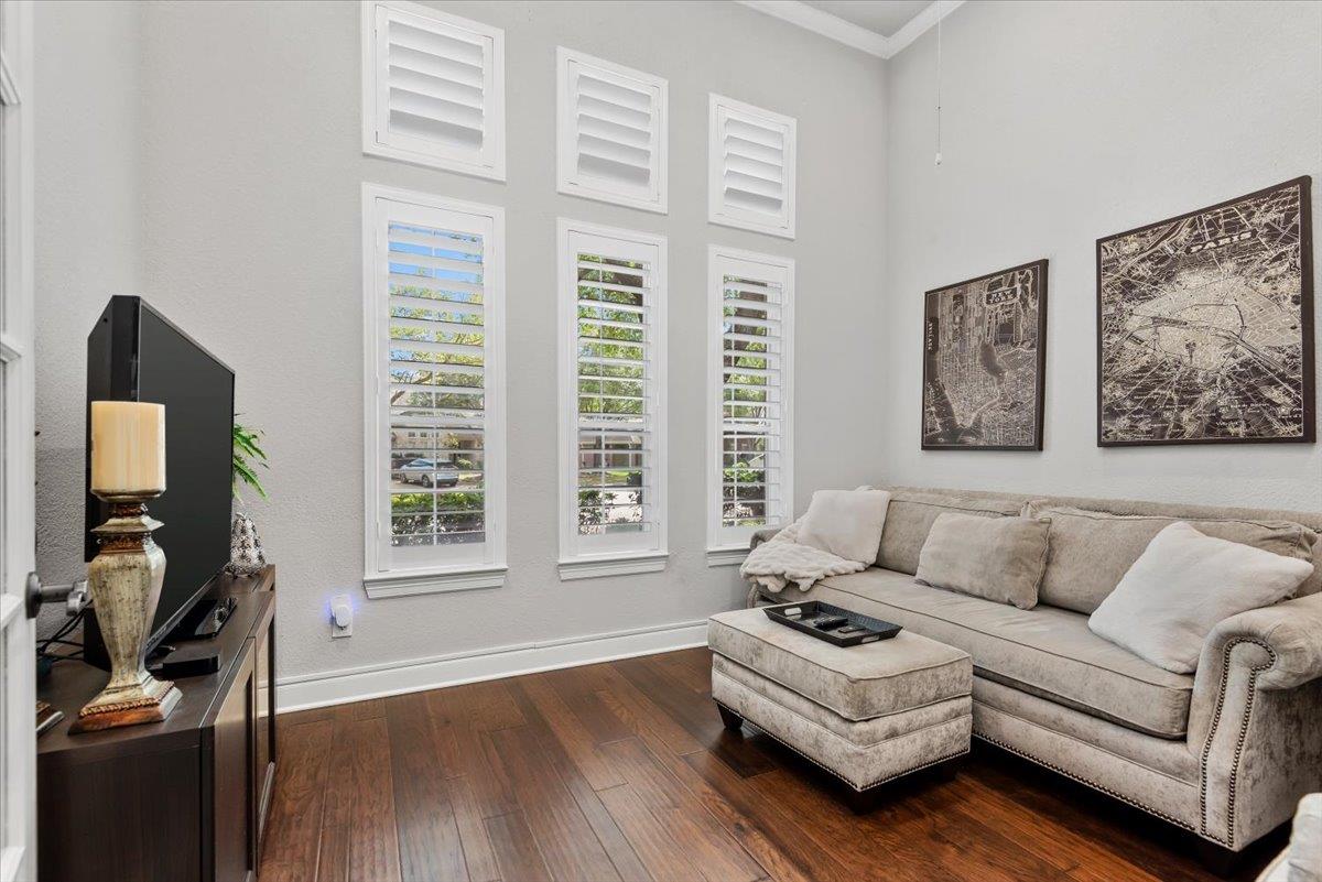 15519 Stallion Point Cir, Cypress, TX 77429