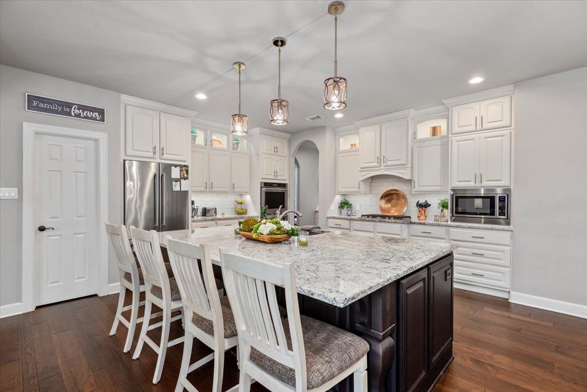 15519 Stallion Point Cir, Cypress, TX 77429