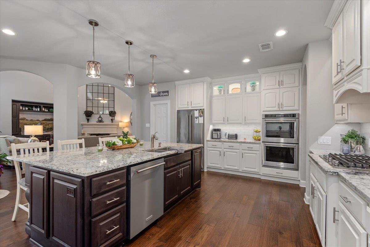 15519 Stallion Point Cir, Cypress, TX 77429