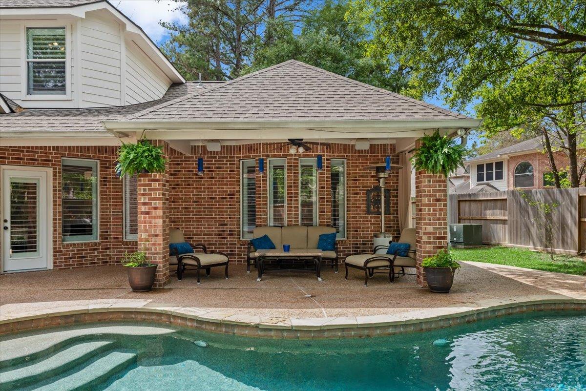 15519 Stallion Point Cir, Cypress, TX 77429