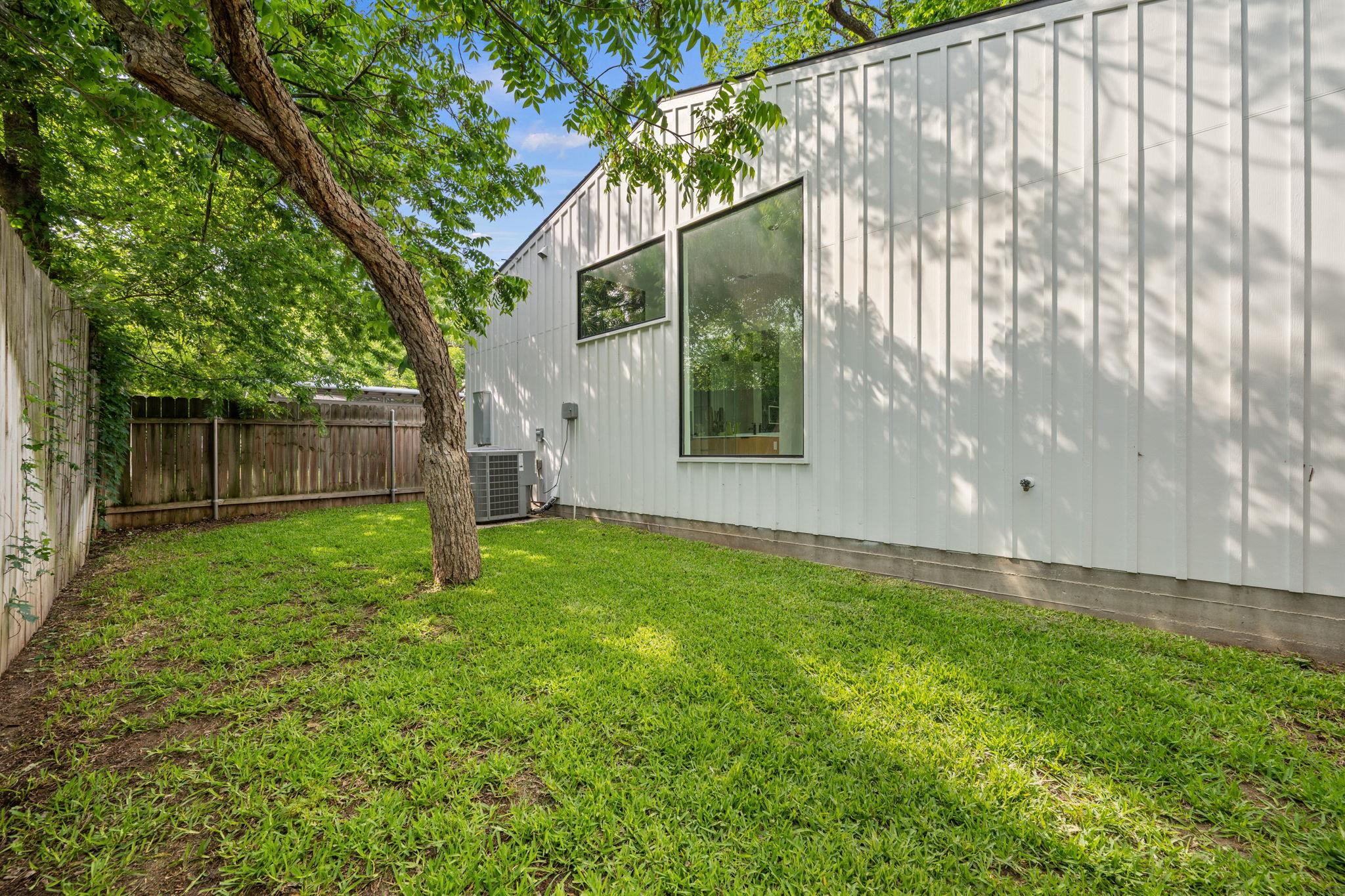 1309 Green Forest Dr # 2, Austin, TX 78745
