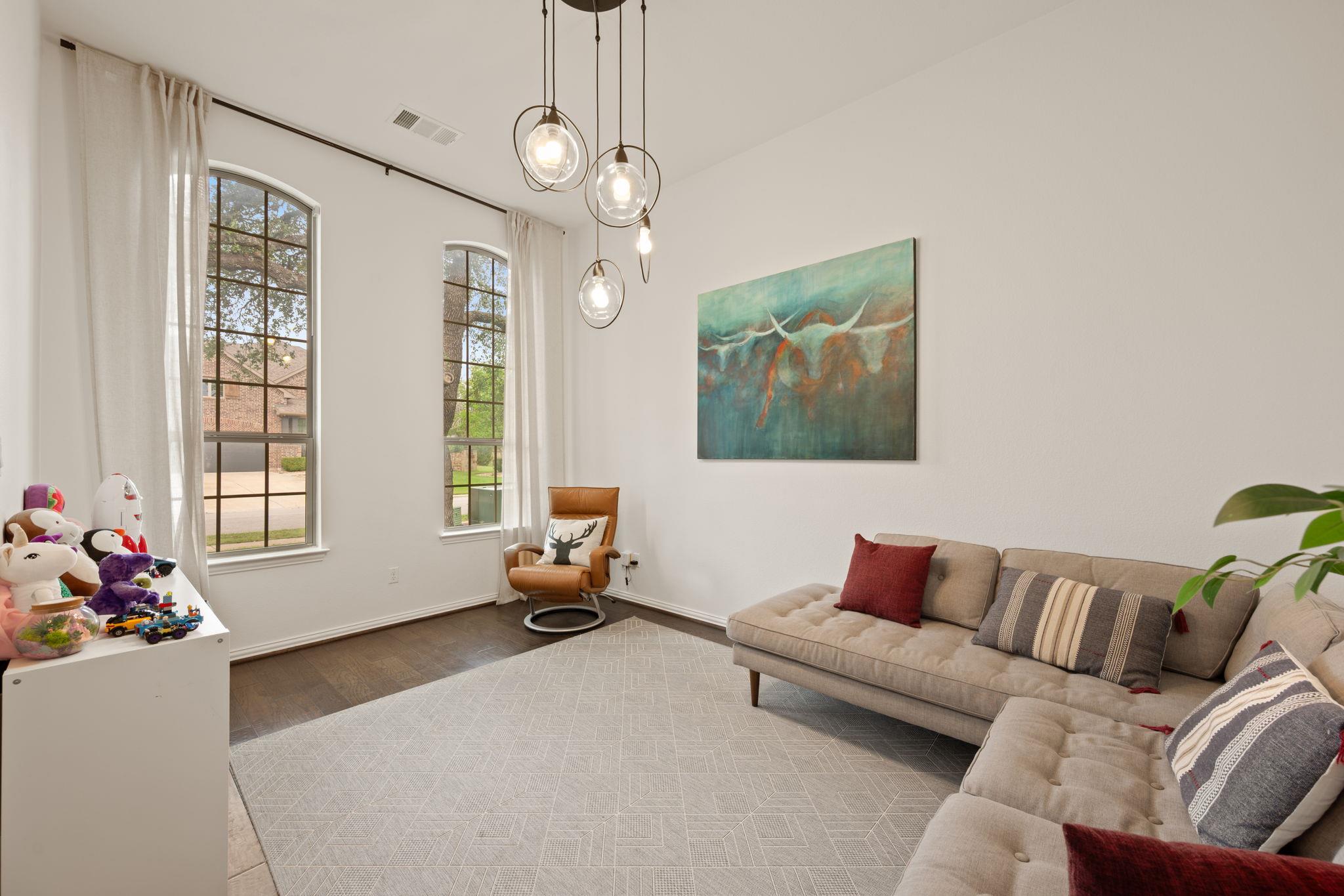 426 Sand Hills Ln, Austin, TX 78737