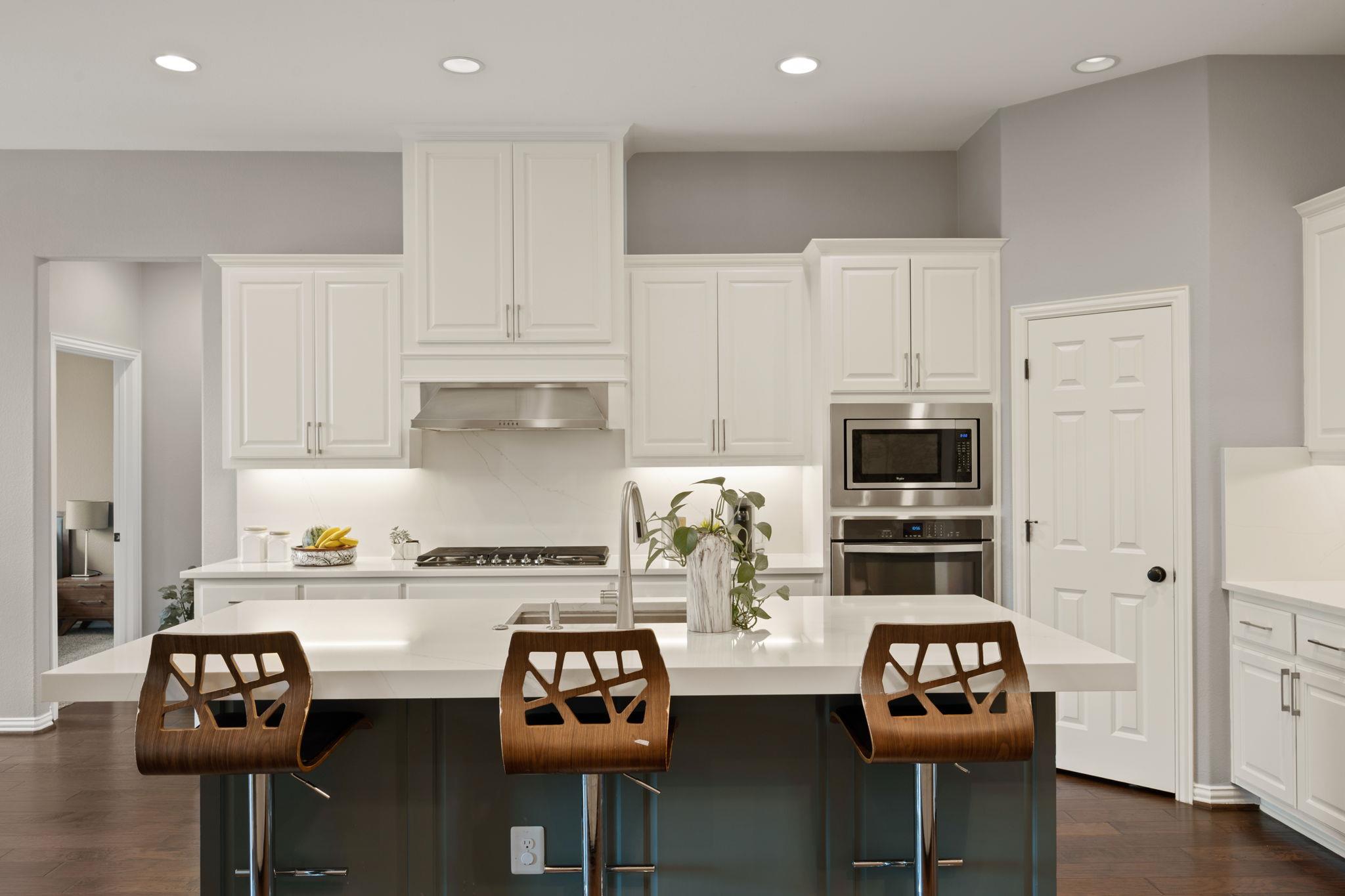 426 Sand Hills Ln, Austin, TX 78737